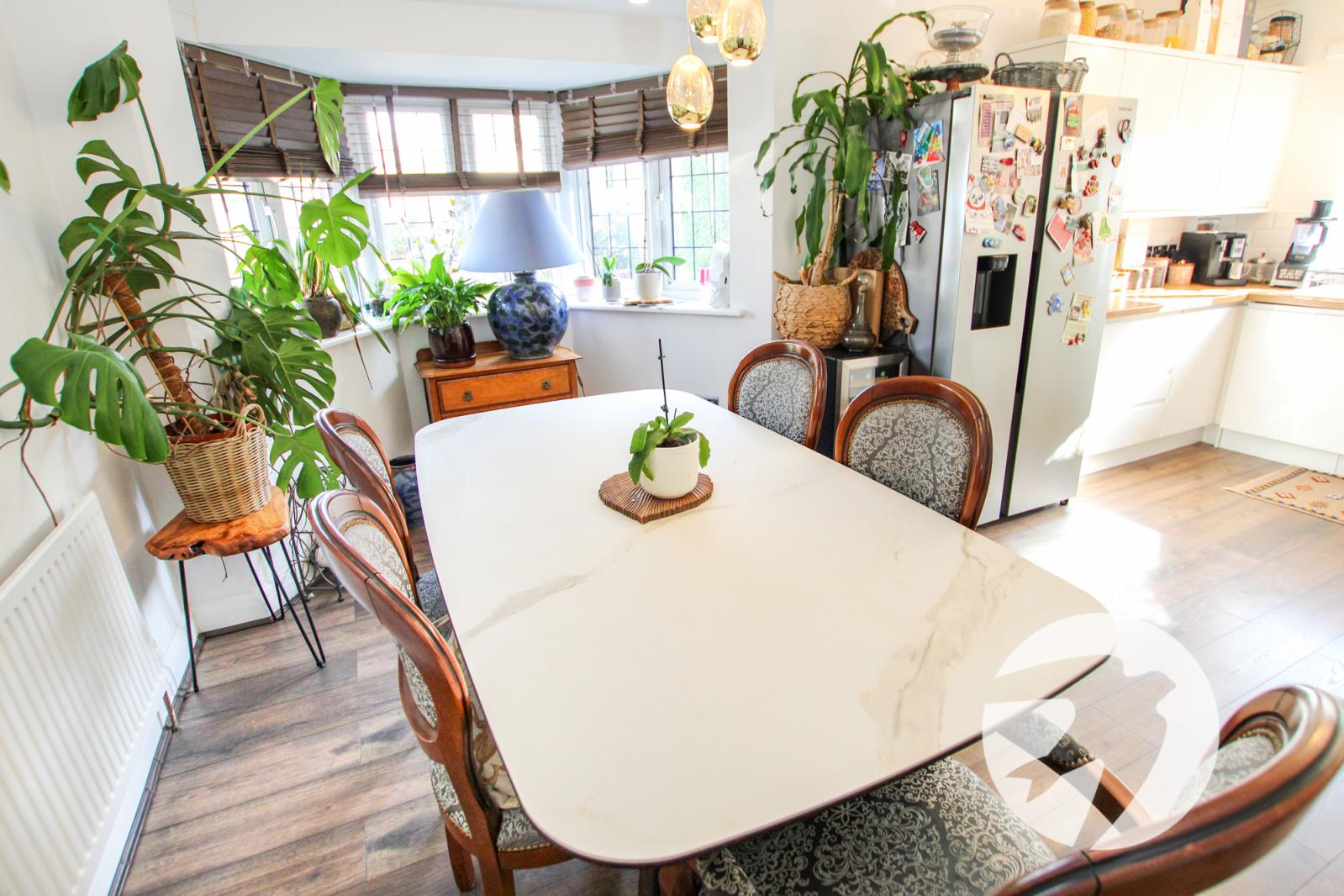 3 bedroom house for sale in London | Robinson Jackson