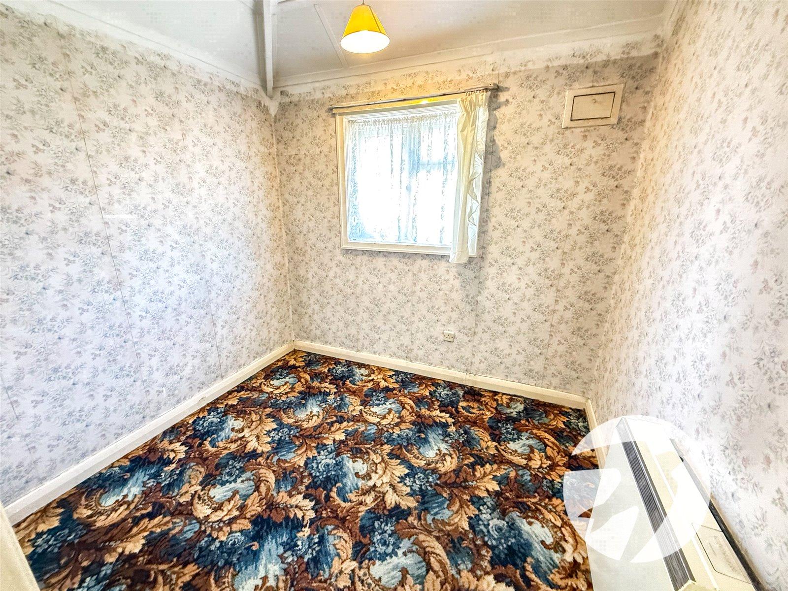 3 bedroom house for sale in London | Robinson Jackson