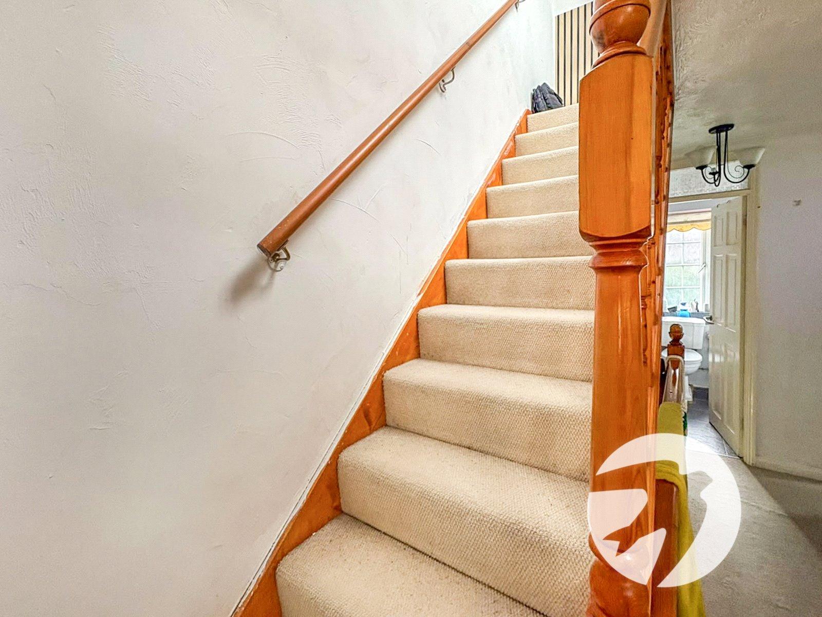 2 bedroom house for sale in London | Robinson Jackson