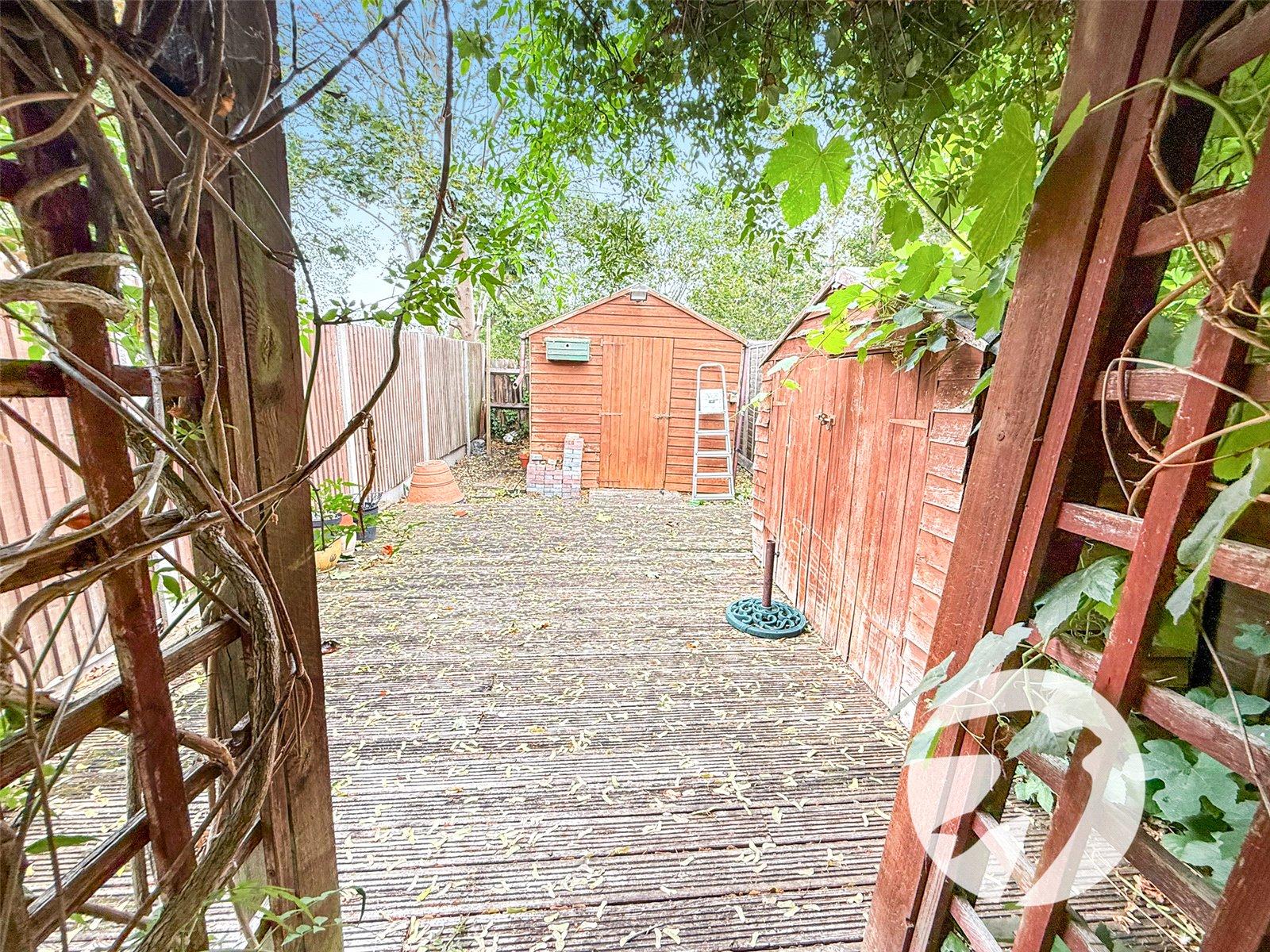 2 bedroom property for sale in London | Robinson Jackson