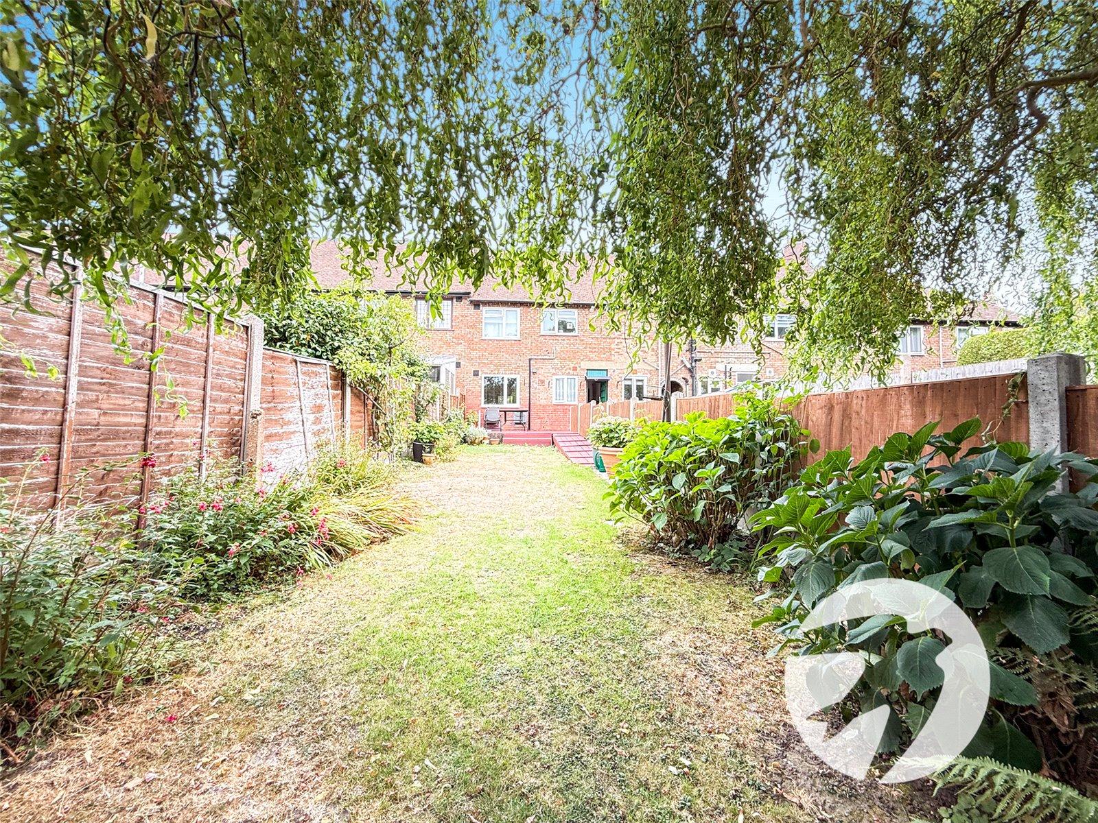 2 bedroom property for sale in London | Robinson Jackson