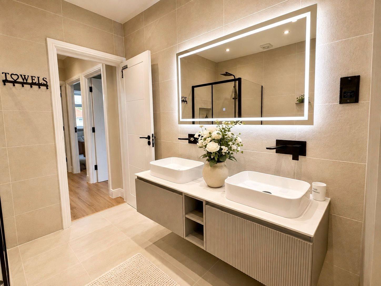 5 bedroom house for sale in London | Robinson Jackson