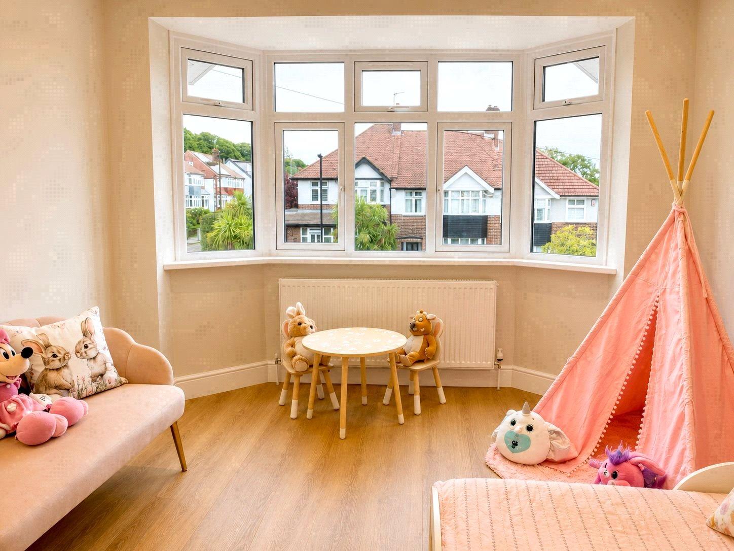 5 bedroom house for sale in London | Robinson Jackson