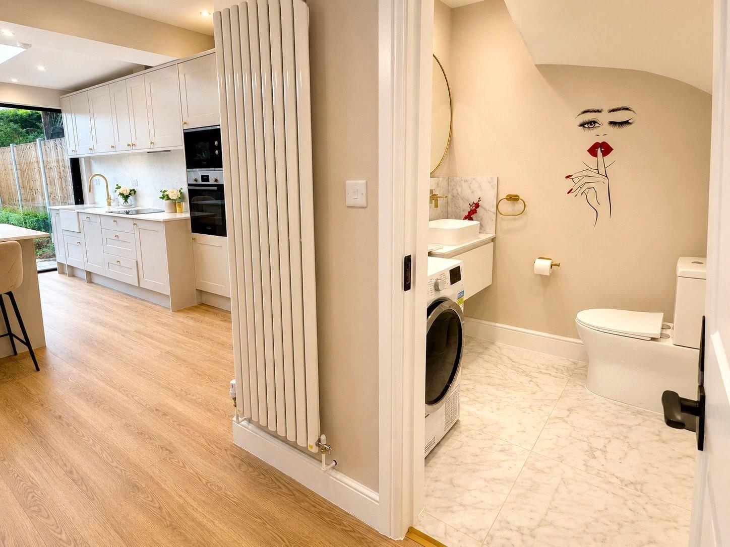 5 bedroom house for sale in London | Robinson Jackson
