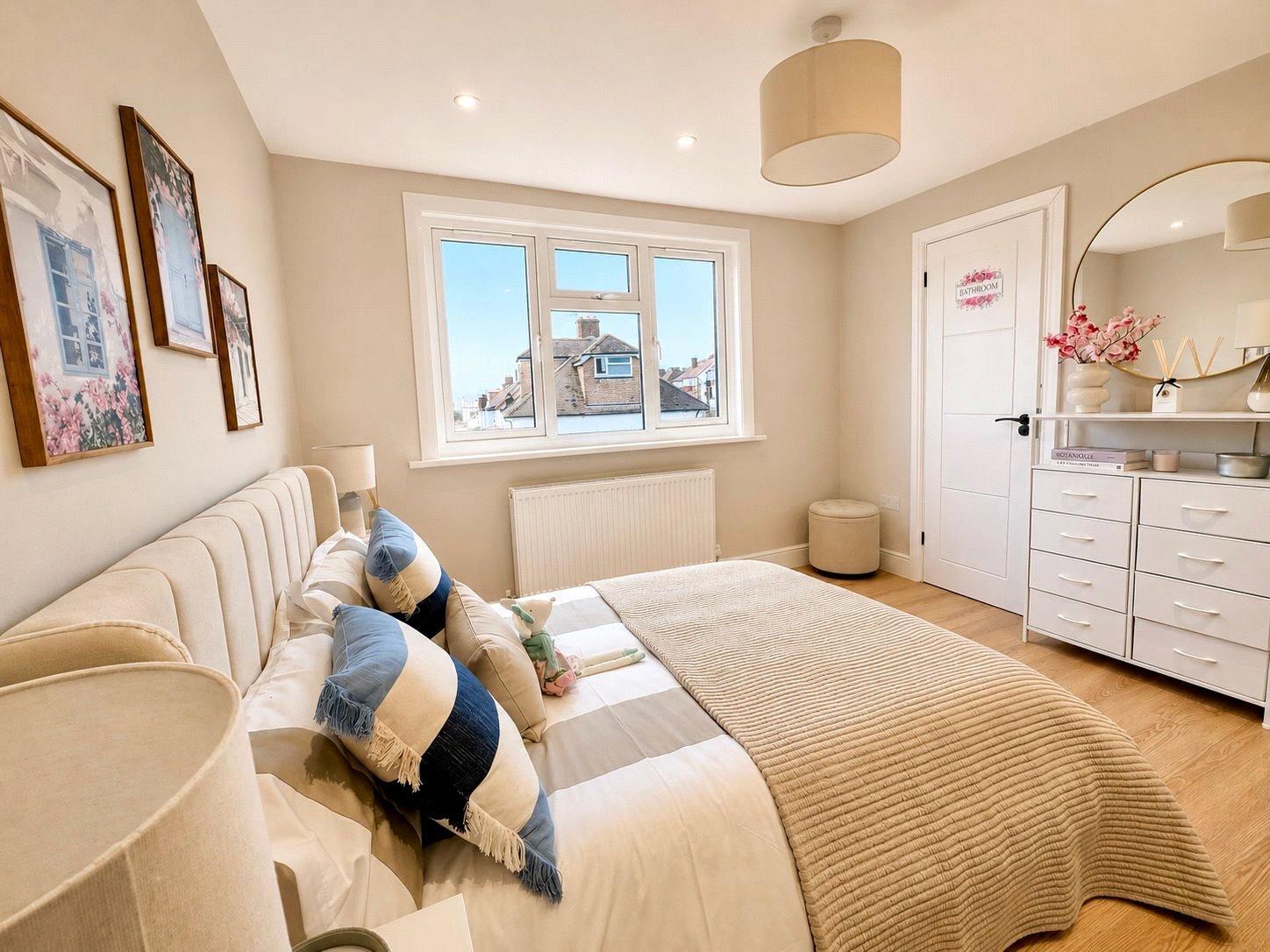 5 bedroom house for sale in London | Robinson Jackson