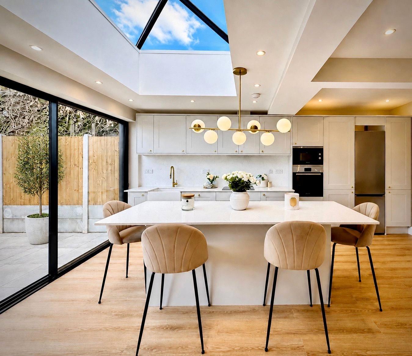 5 bedroom house for sale in London | Robinson Jackson