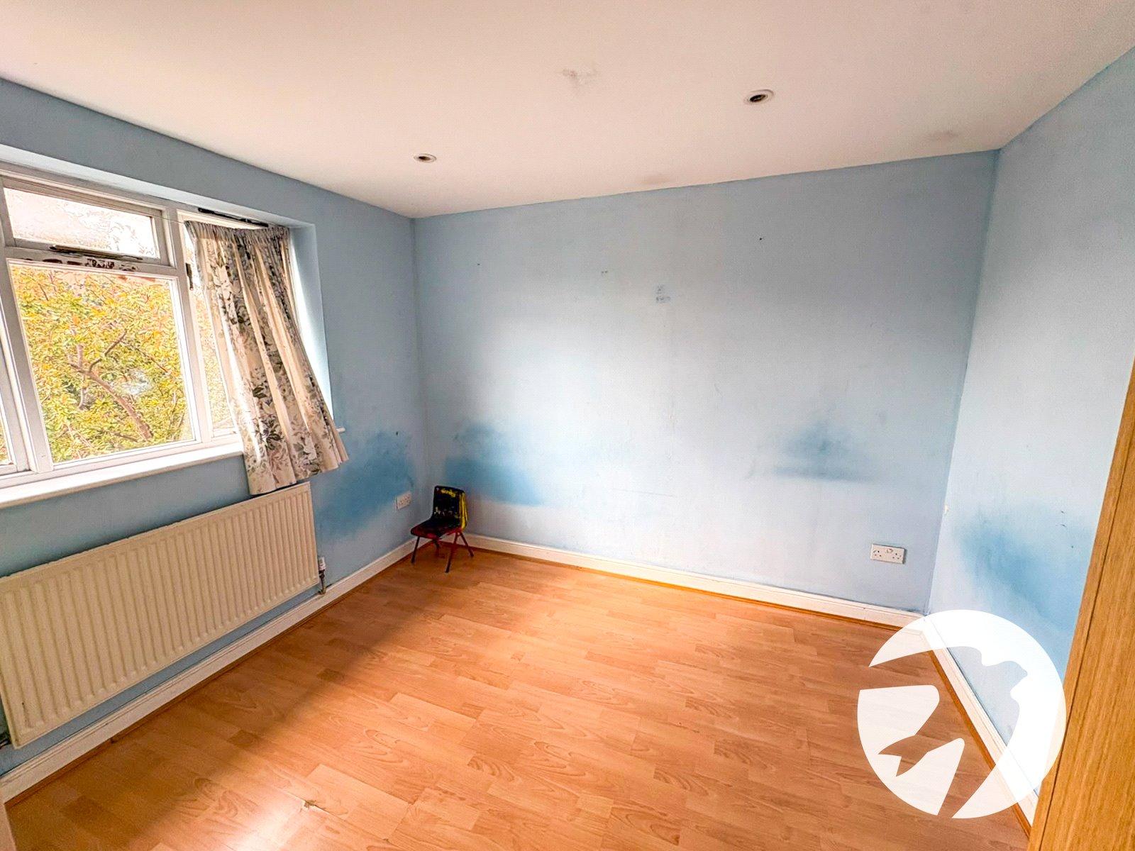 3 bedroom house for sale in London | Robinson Jackson