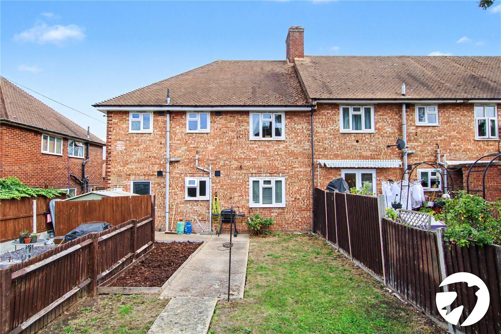 2 bedroom property for sale in London | Robinson Jackson