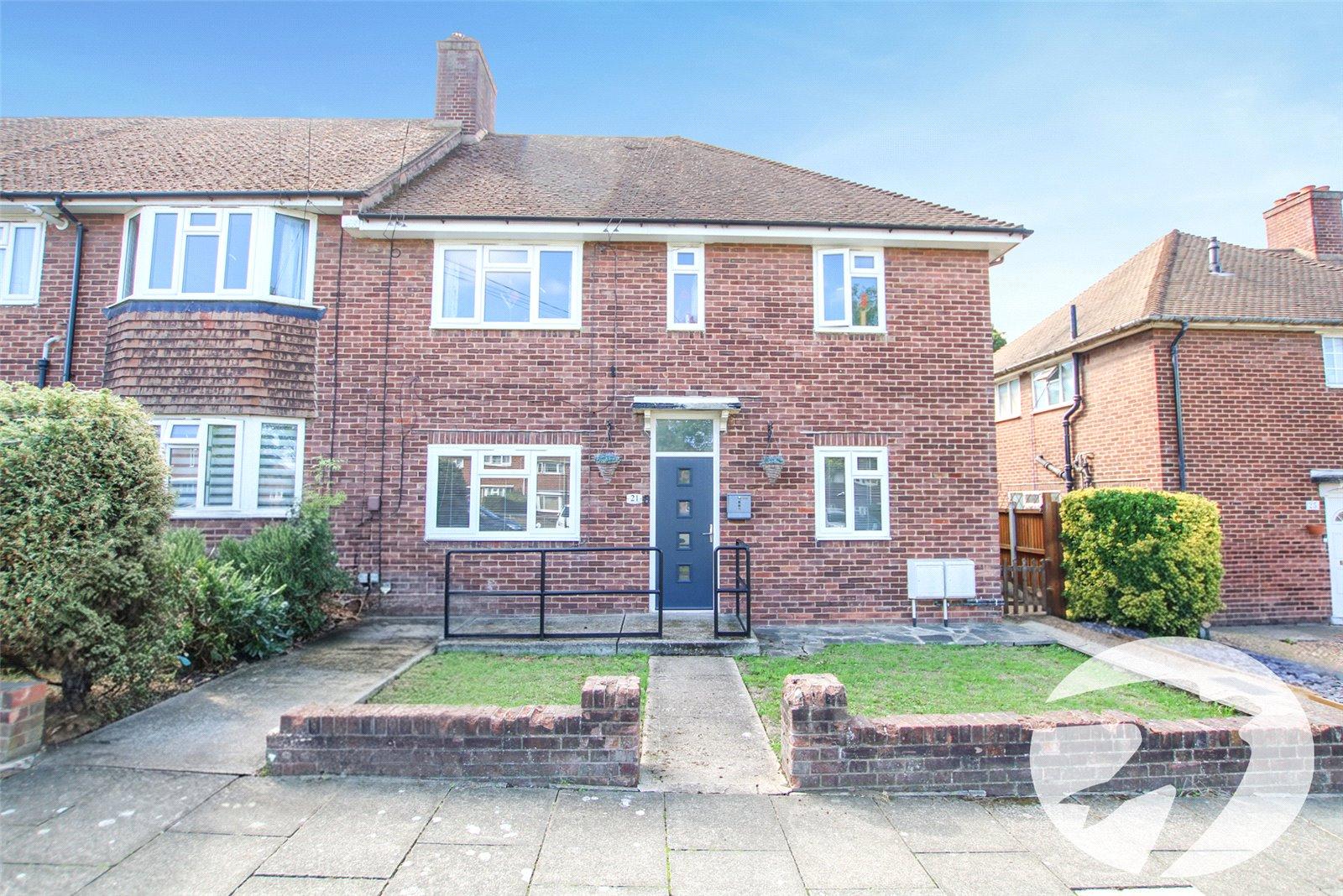 2 bedroom property for sale in London | Robinson Jackson