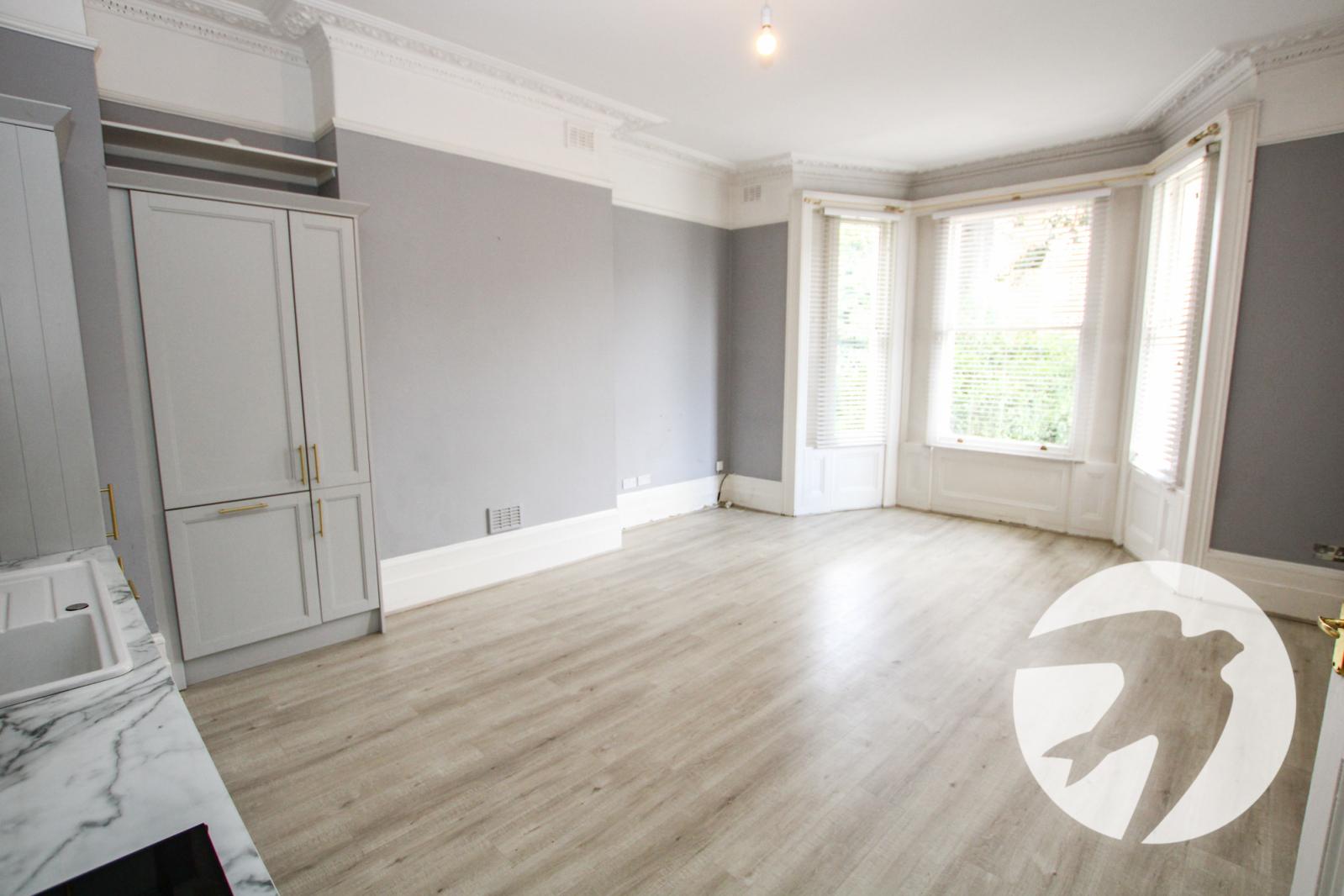 2 bedroom property for sale in London | Robinson Jackson