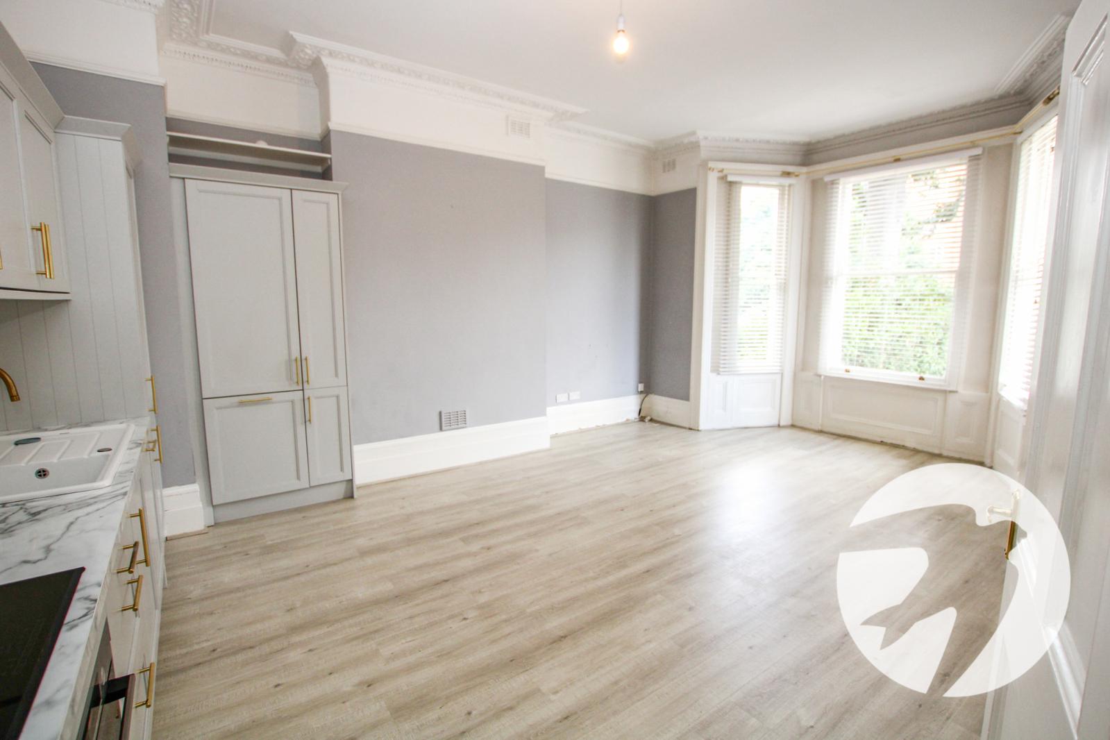 2 bedroom property for sale in London | Robinson Jackson