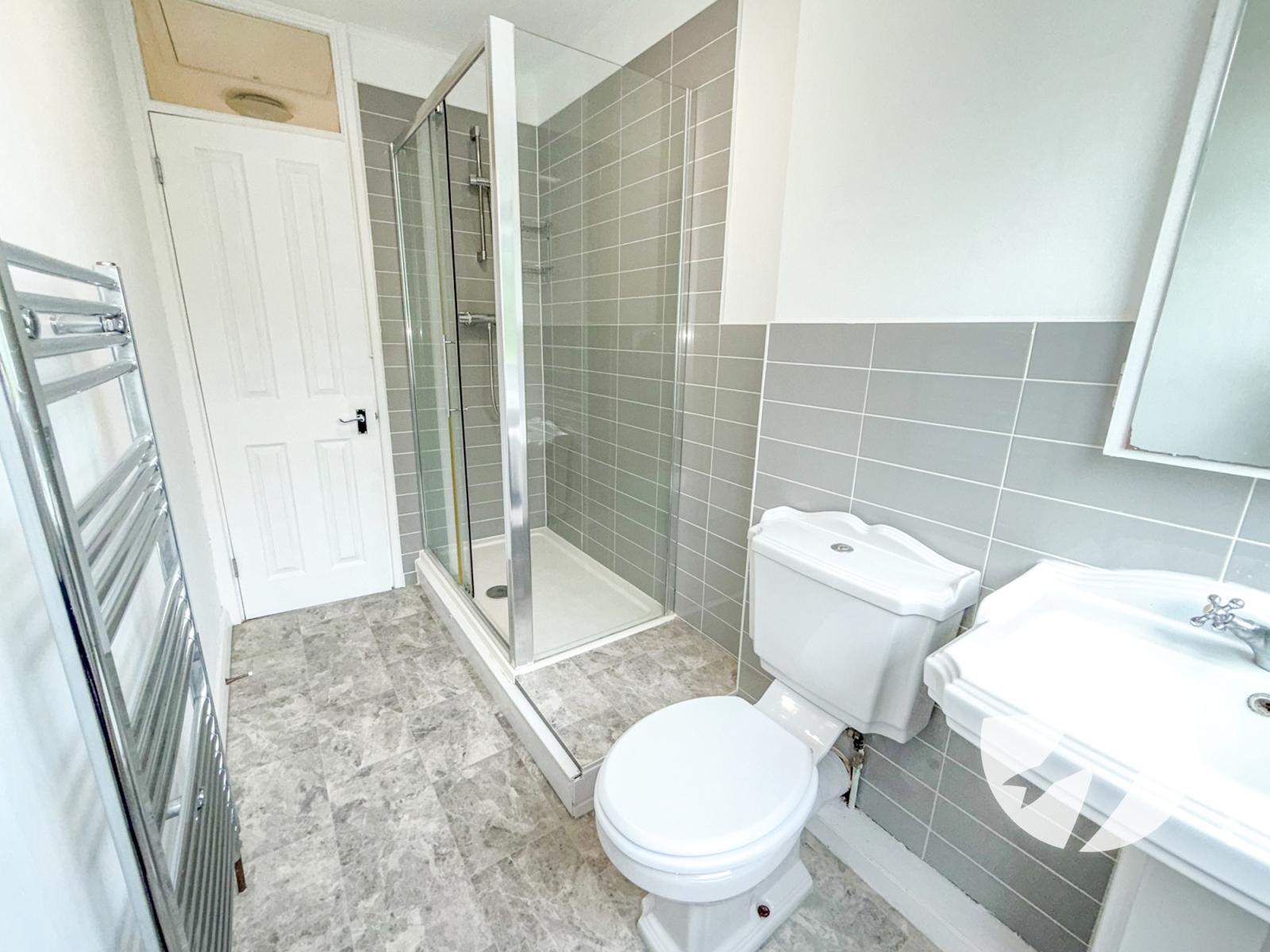 2 bedroom property for sale in Mottingham Lane | Robinson Jackson