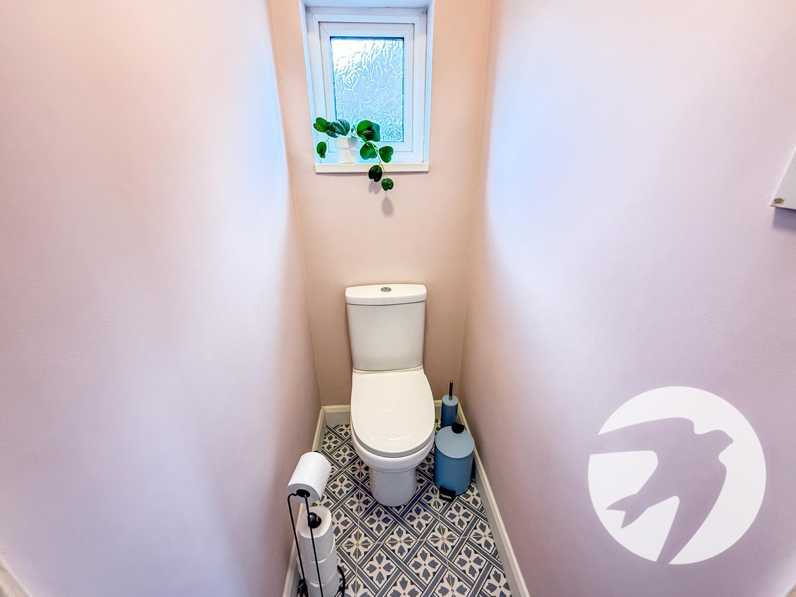 3 bedroom house for sale in London | Robinson Jackson