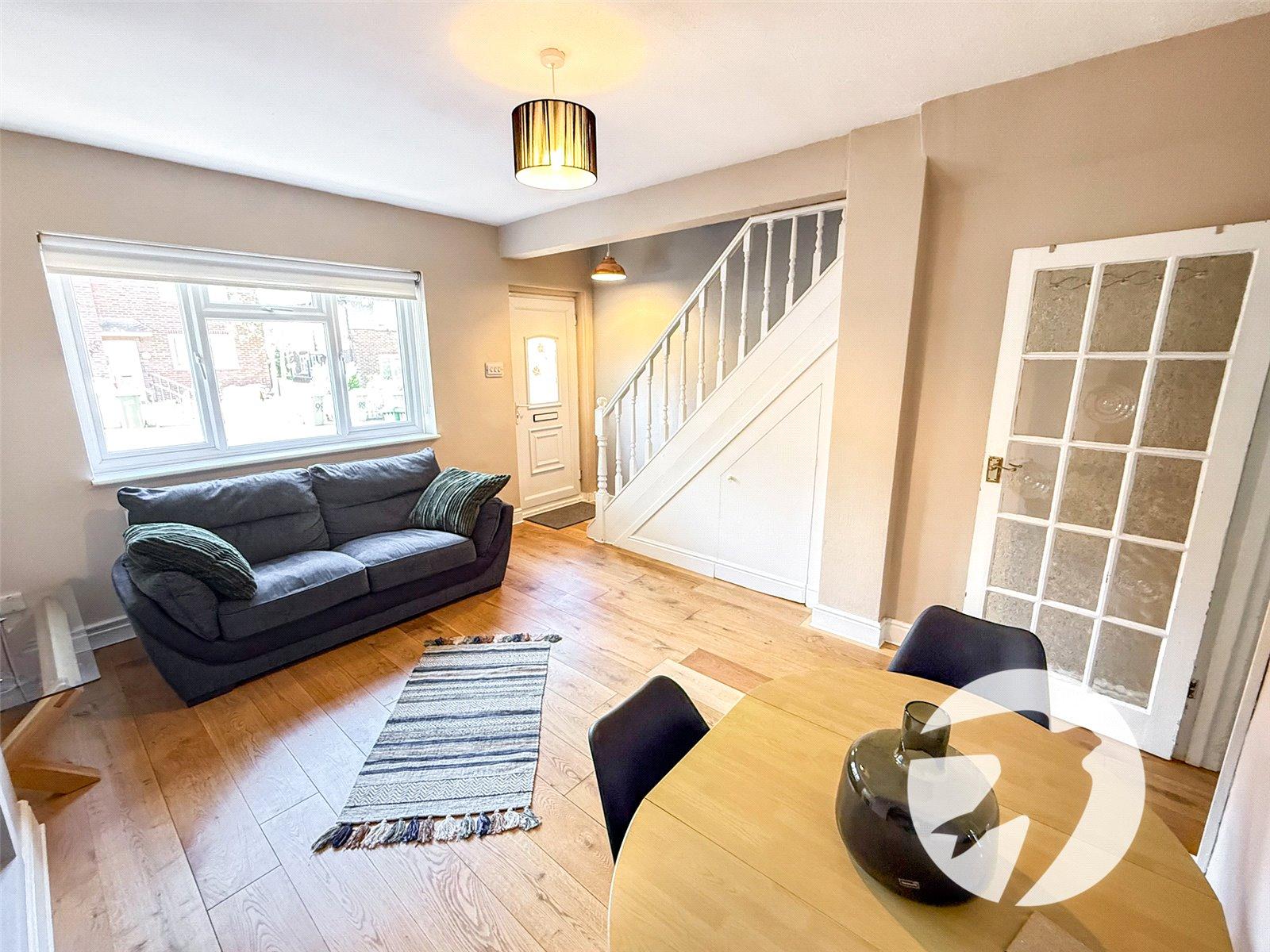 3 bedroom house for sale in London | Robinson Jackson