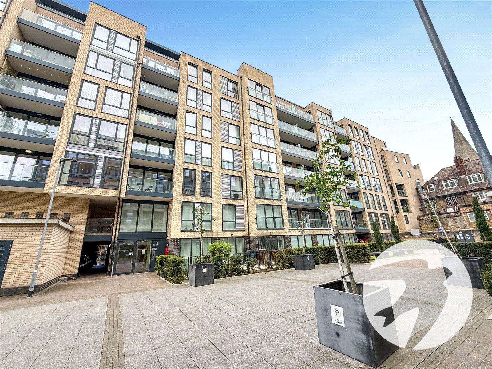2 bedroom property for sale in London | Robinson Jackson