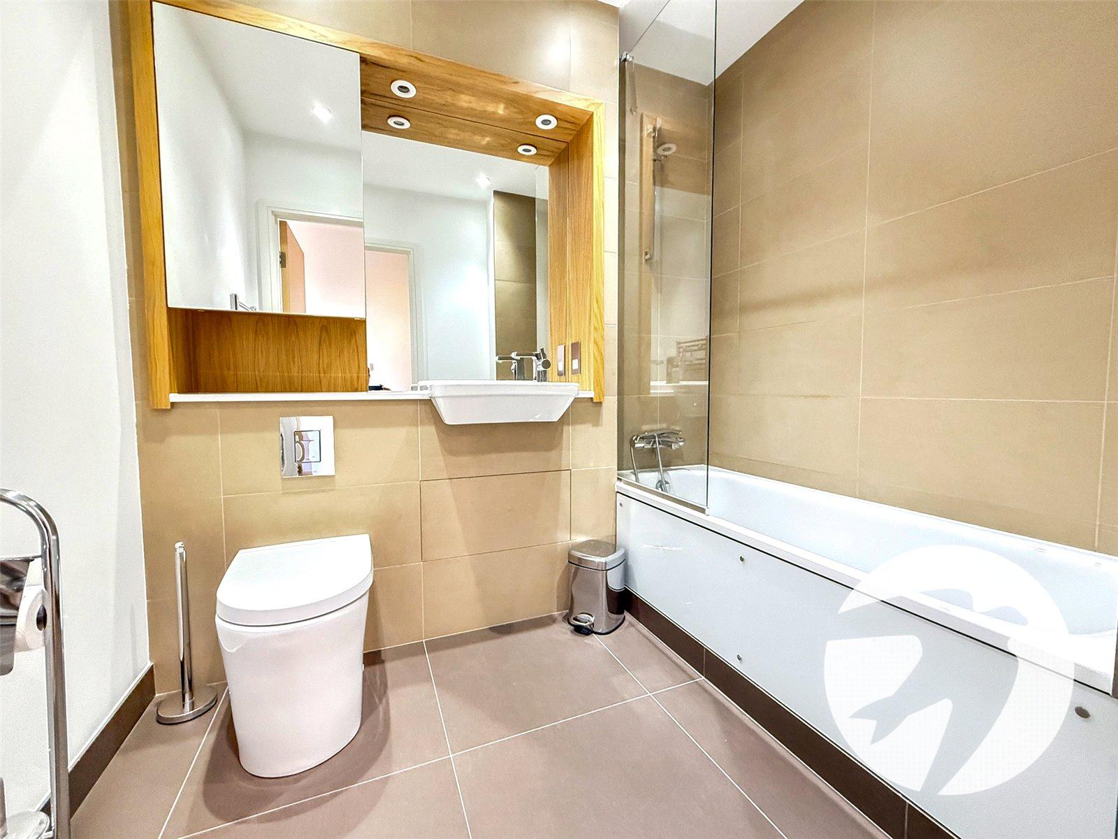 2 bedroom property for sale in London | Robinson Jackson