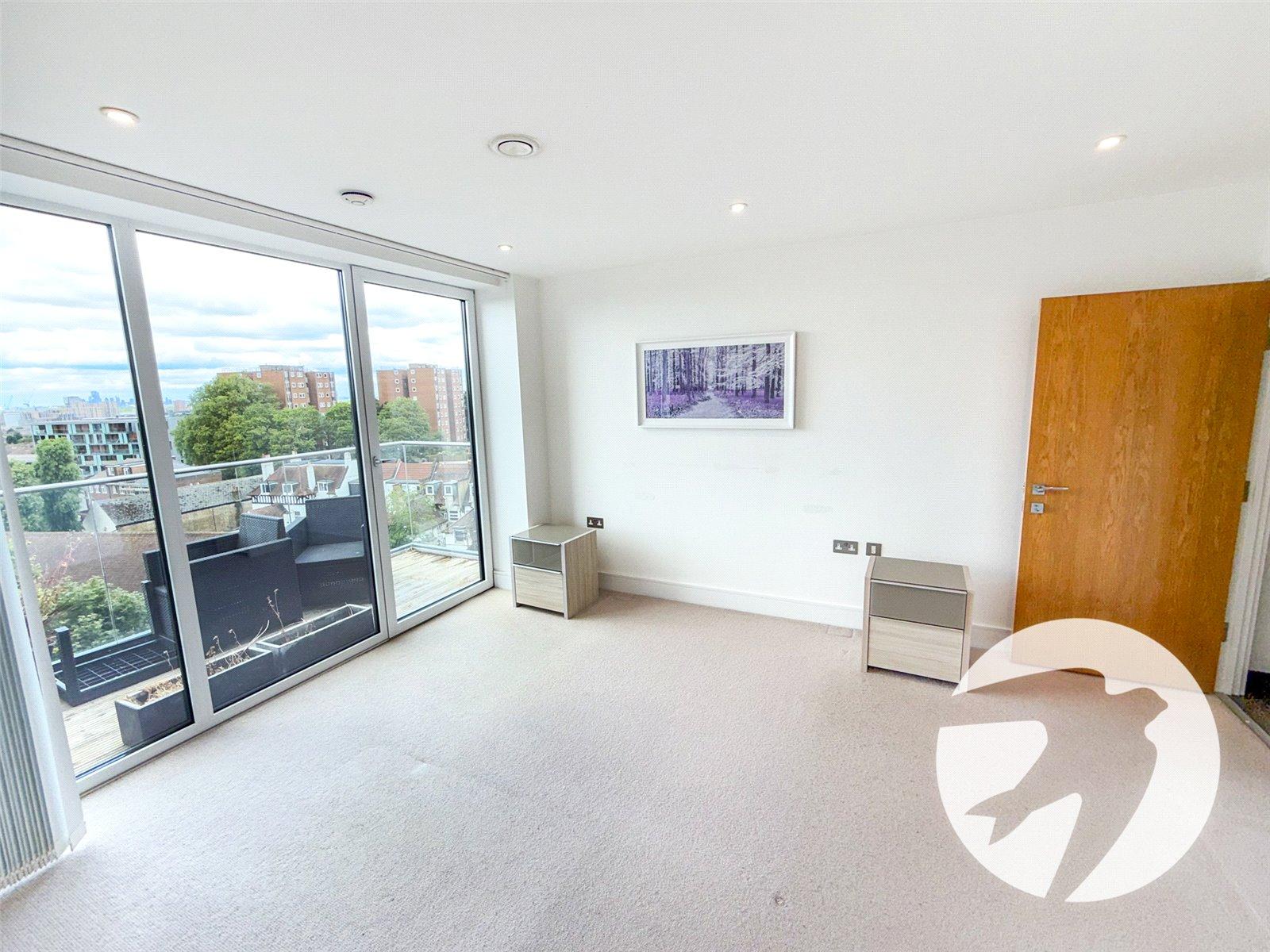 2 bedroom property for sale in London | Robinson Jackson