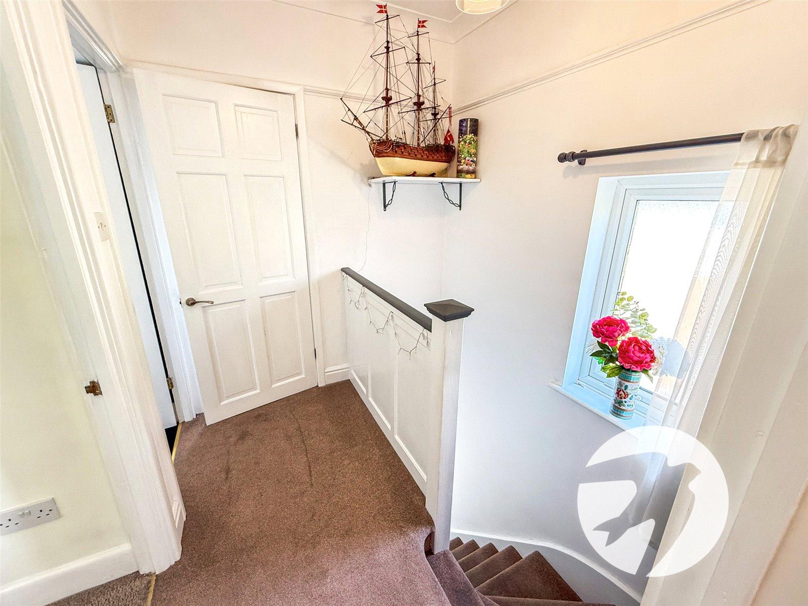 3 bedroom house for sale in London | Robinson Jackson
