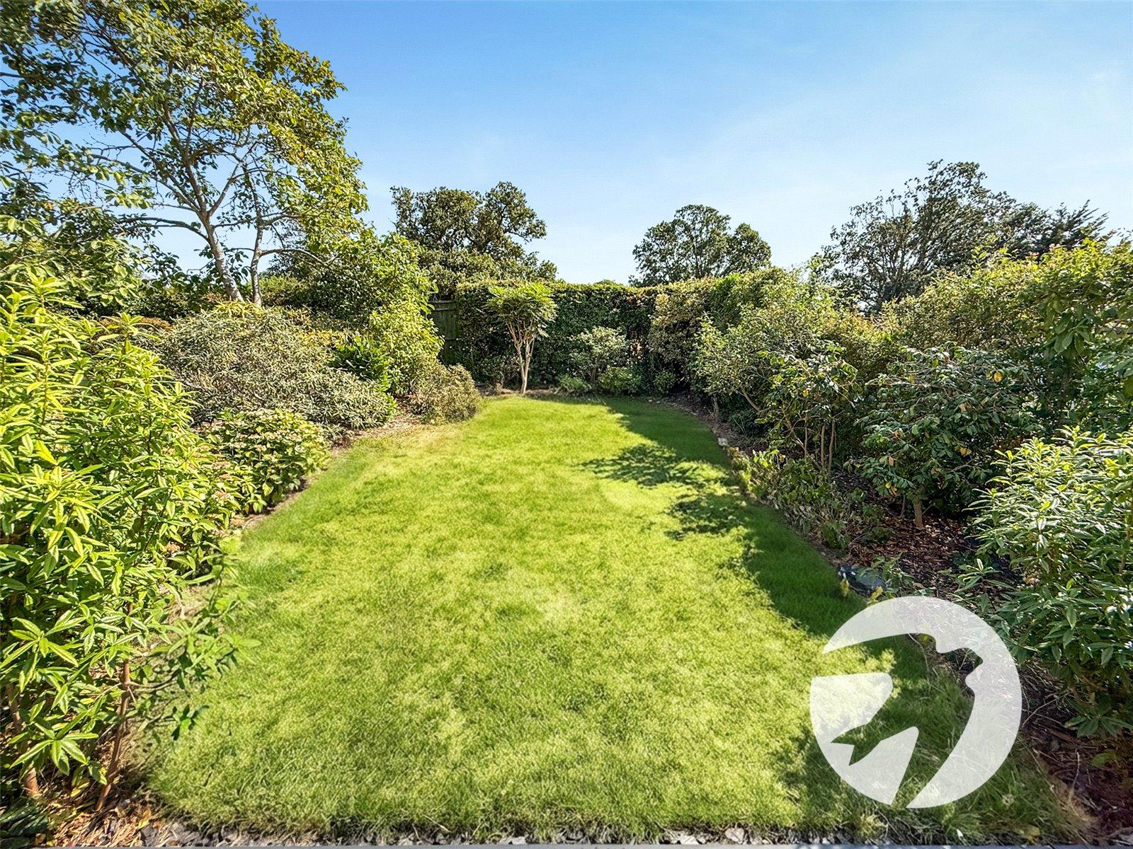 3 bedroom house for sale in London | Robinson Jackson