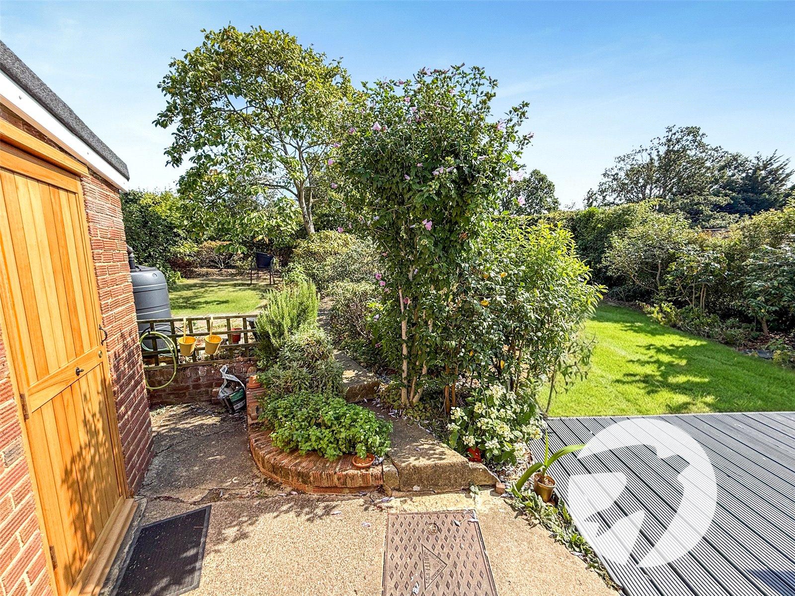 3 bedroom house for sale in London | Robinson Jackson
