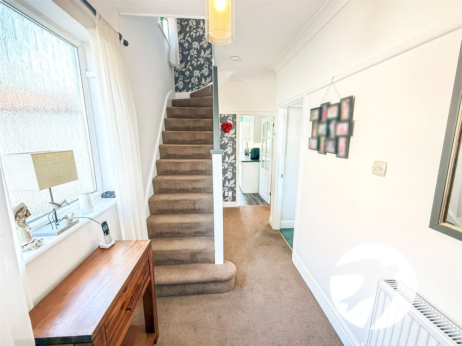3 bedroom house for sale in London | Robinson Jackson