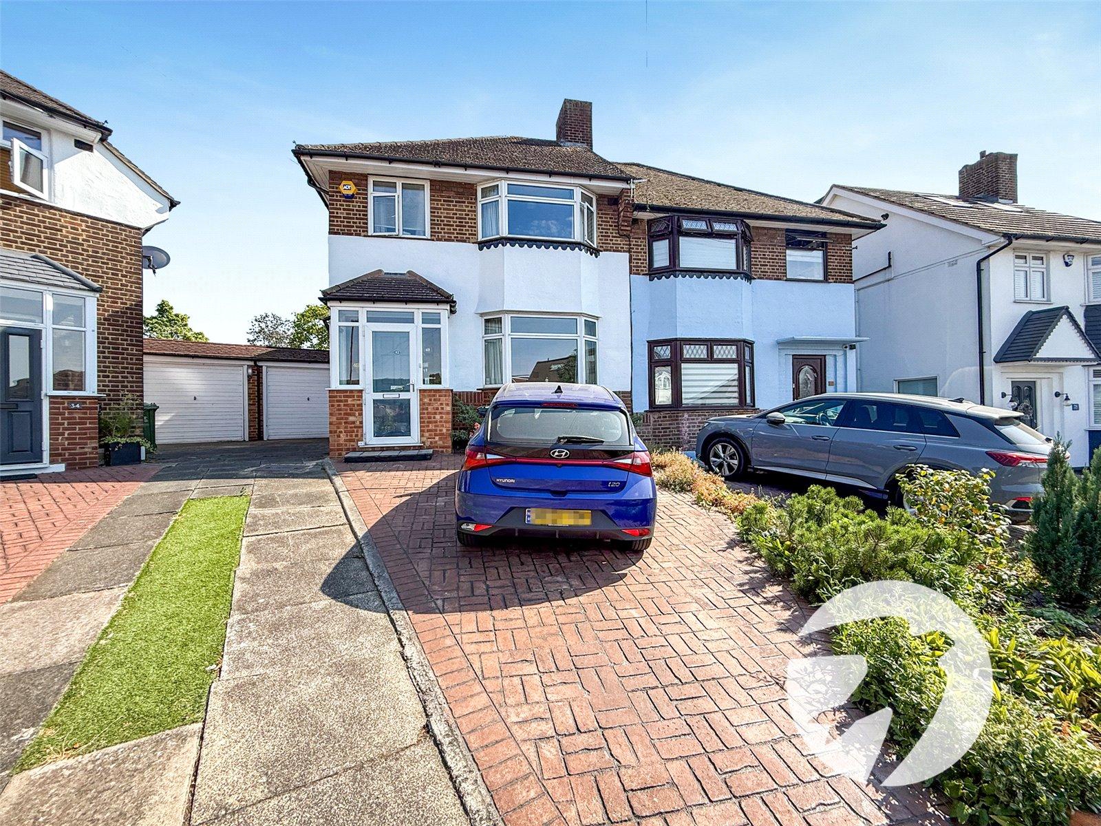 3 bedroom house for sale in London | Robinson Jackson