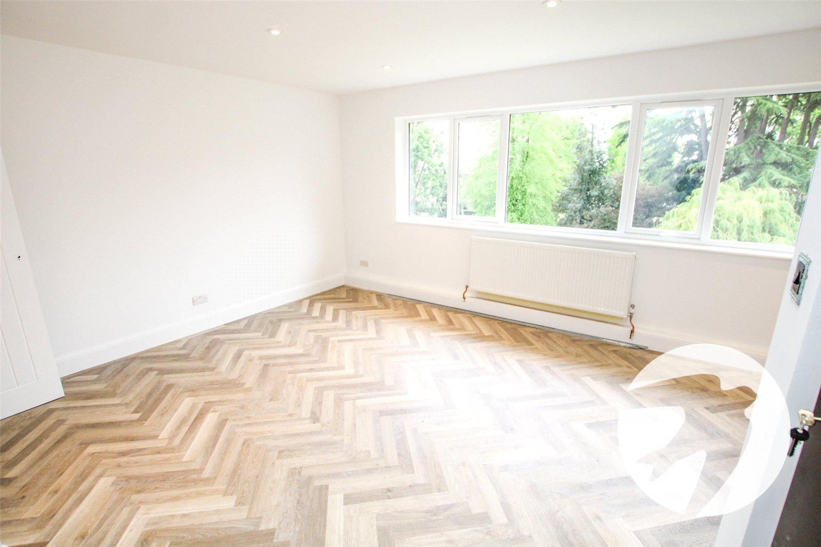 2 bedroom property for sale in London | Robinson Jackson