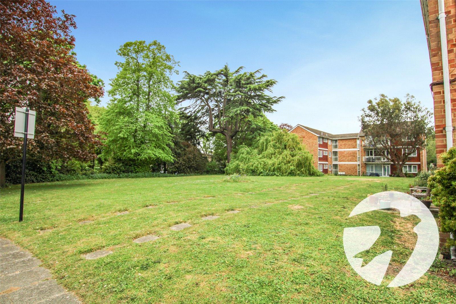 2 bedroom property for sale in London | Robinson Jackson