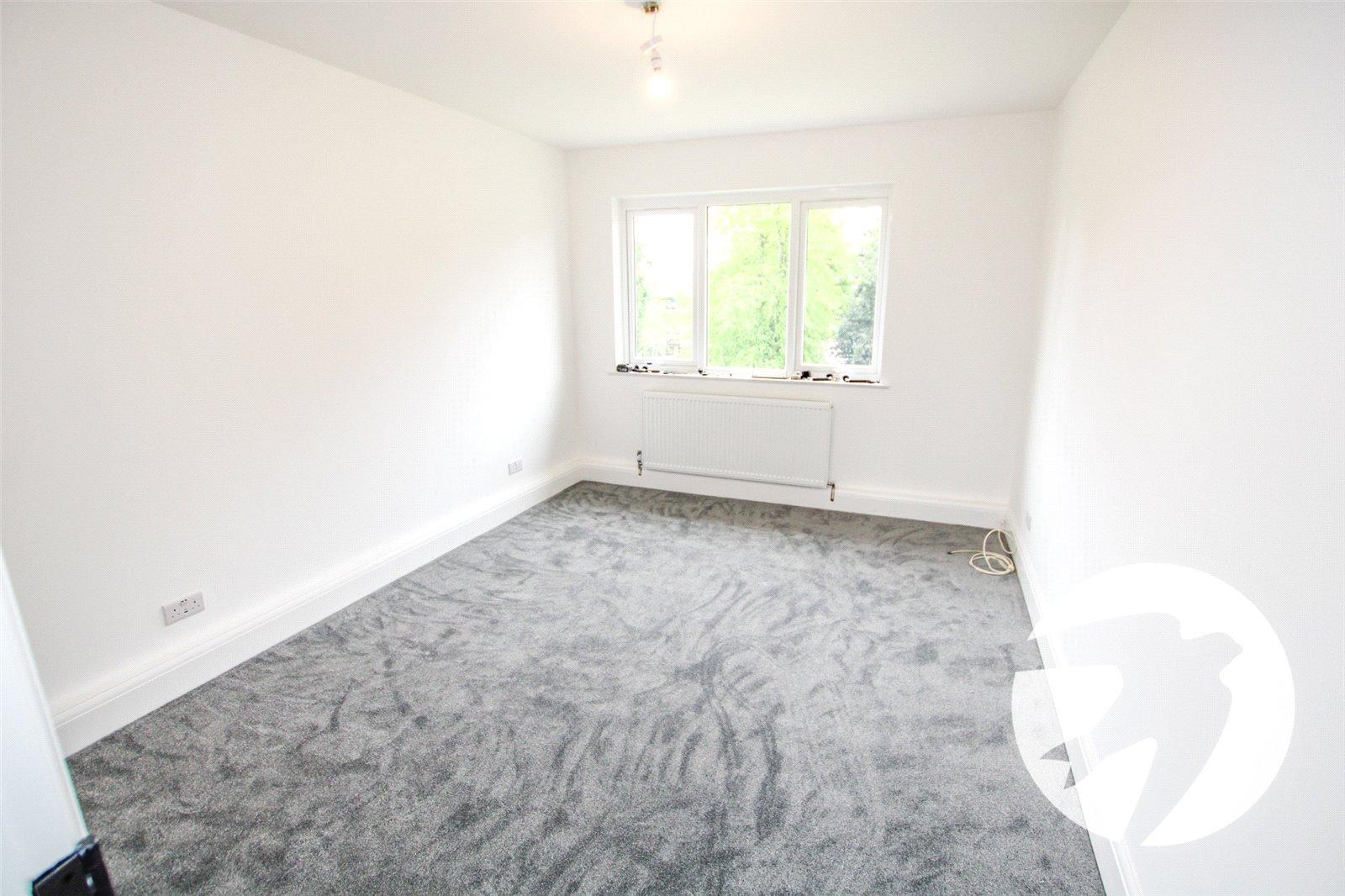 2 bedroom property for sale in London | Robinson Jackson