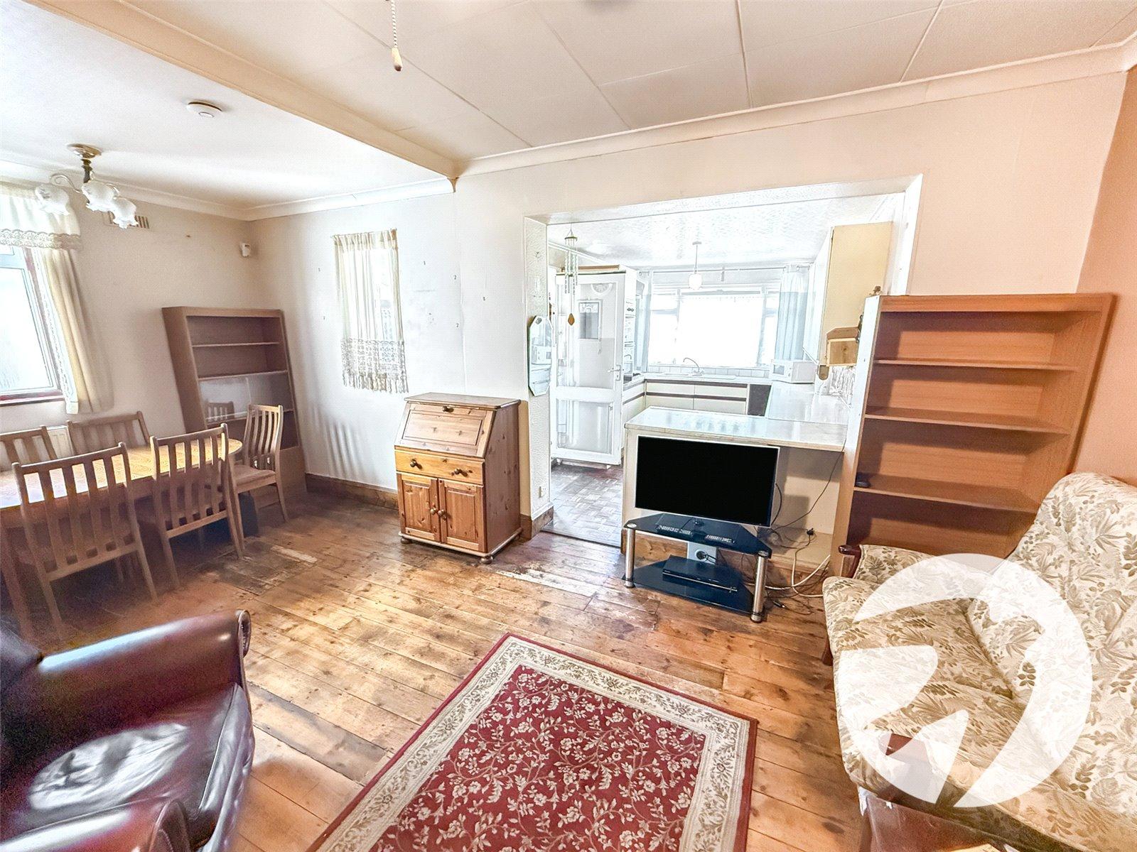5 bedroom house for sale in London | Robinson Jackson