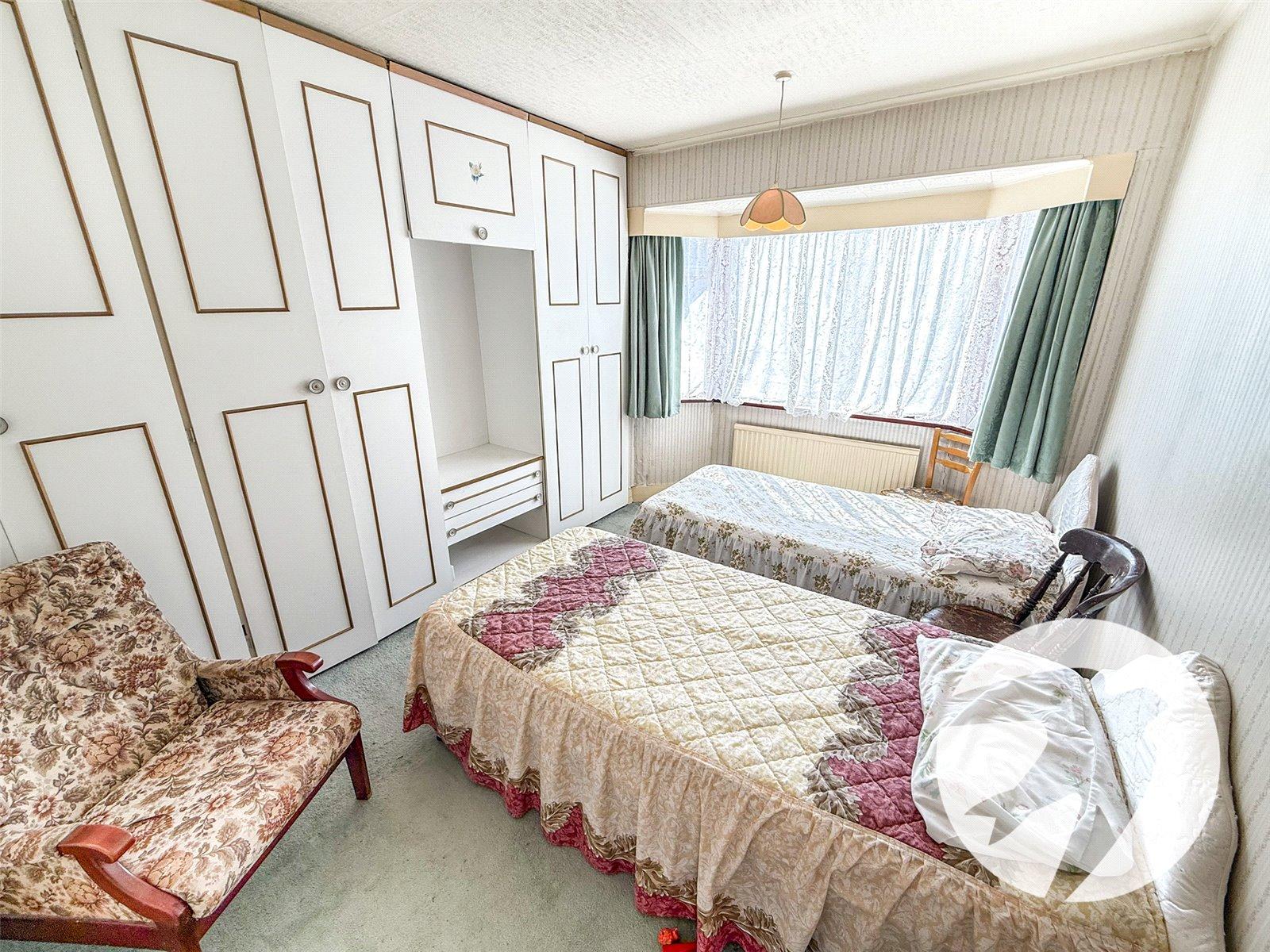 5 bedroom house for sale in London | Robinson Jackson