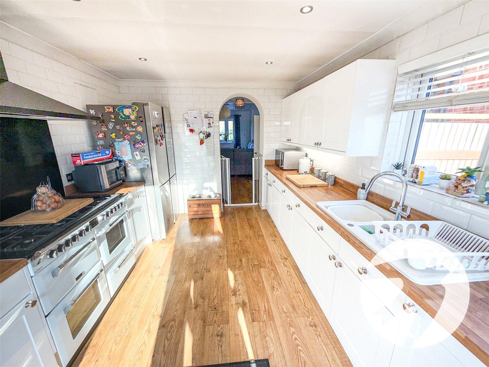 4 bedroom house for sale in London | Robinson Jackson
