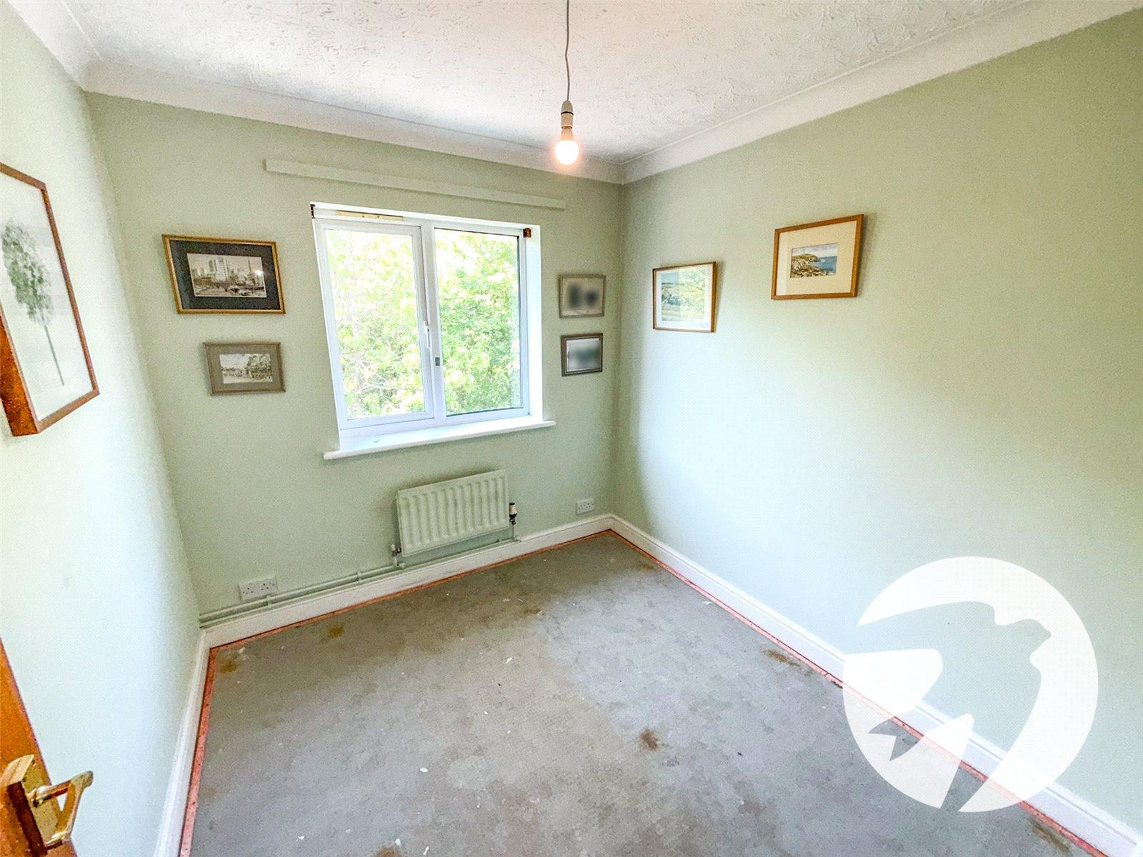 2 bedroom property for sale in London | Robinson Jackson