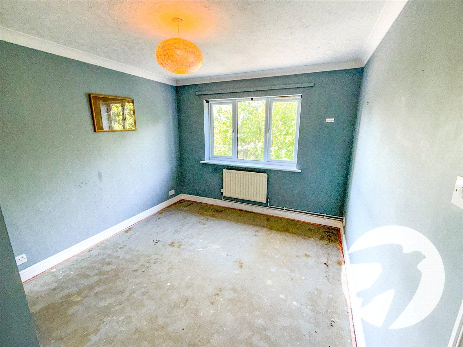 2 bedroom property for sale in London | Robinson Jackson