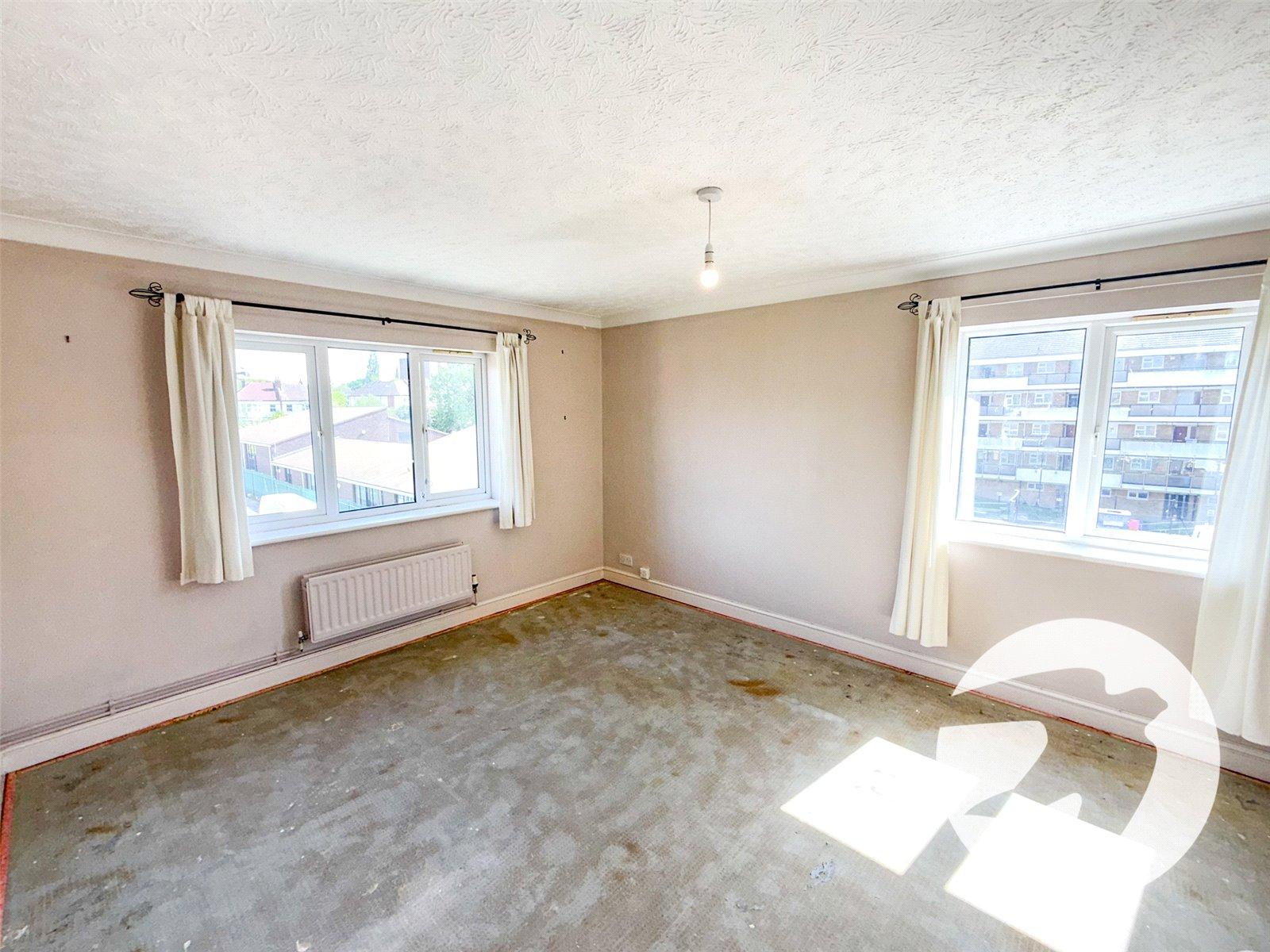 2 bedroom property for sale in London | Robinson Jackson