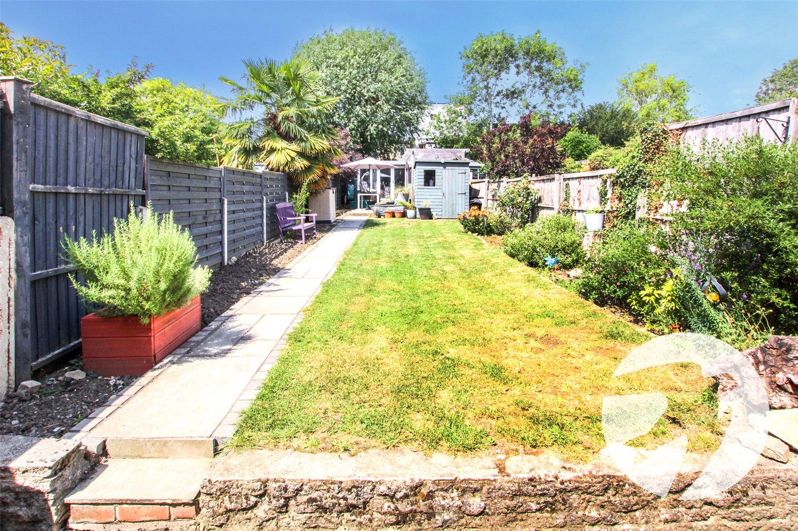 3 bedroom house for sale in London | Robinson Jackson
