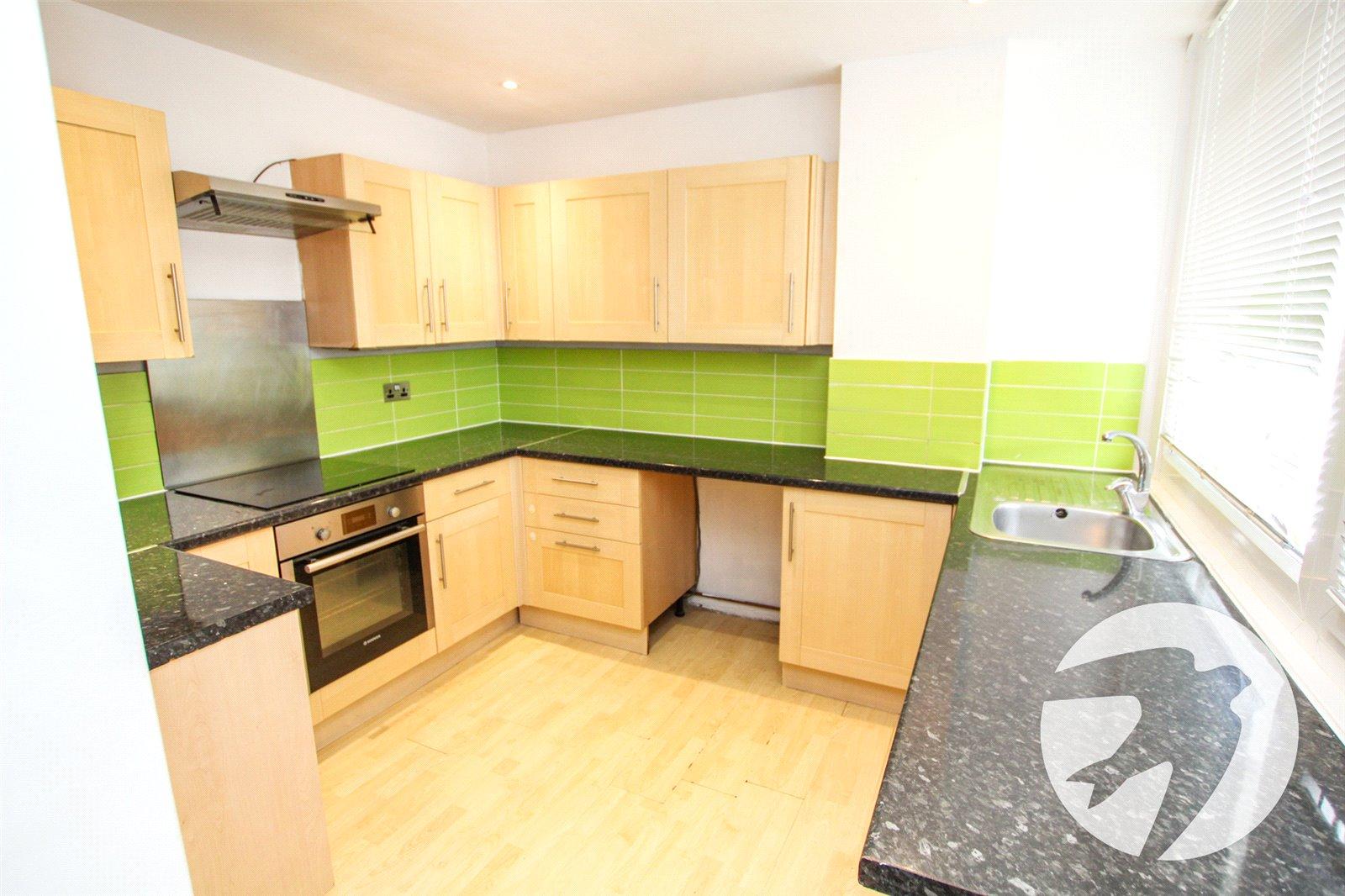 3 bedroom property for sale in Eltham | Robinson Jackson