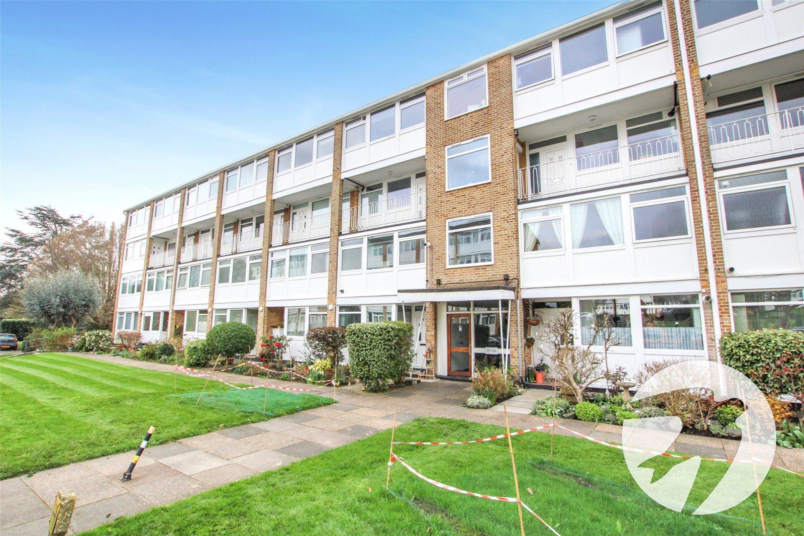 3 bedroom property for sale in Eltham | Robinson Jackson