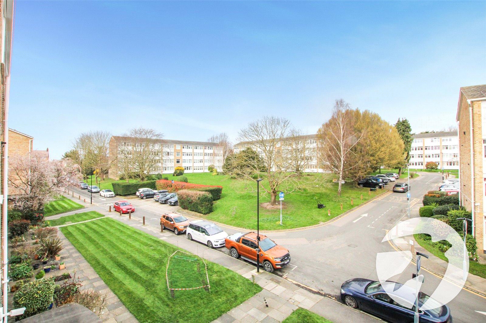 3 bedroom property for sale in Eltham | Robinson Jackson