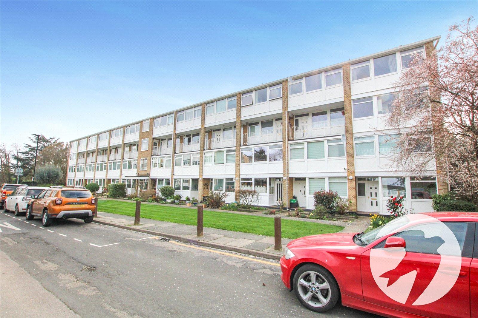 3 bedroom property for sale in Eltham | Robinson Jackson