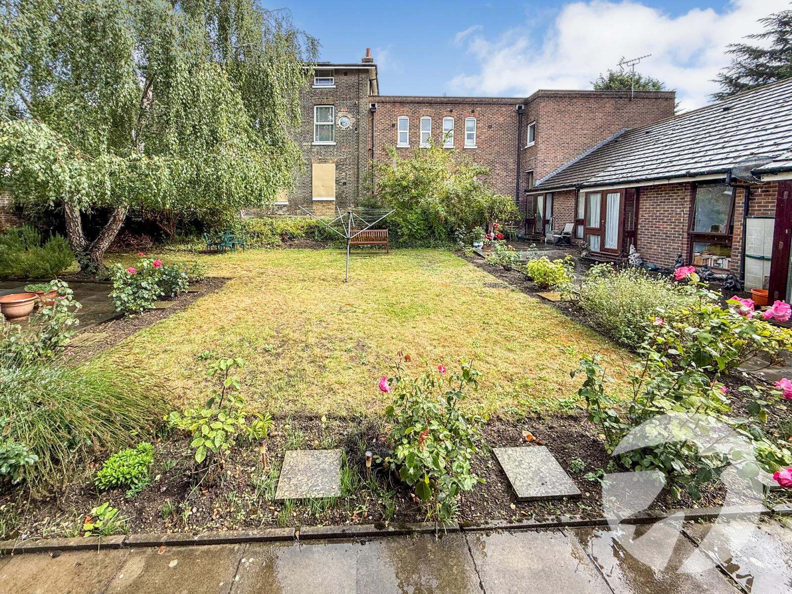 1 bedroom property for sale in Eltham | Robinson Jackson