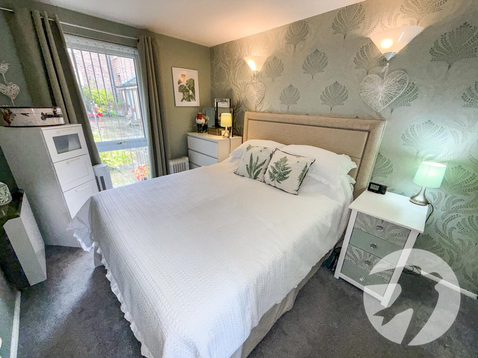 1 bedroom property for sale in Eltham | Robinson Jackson