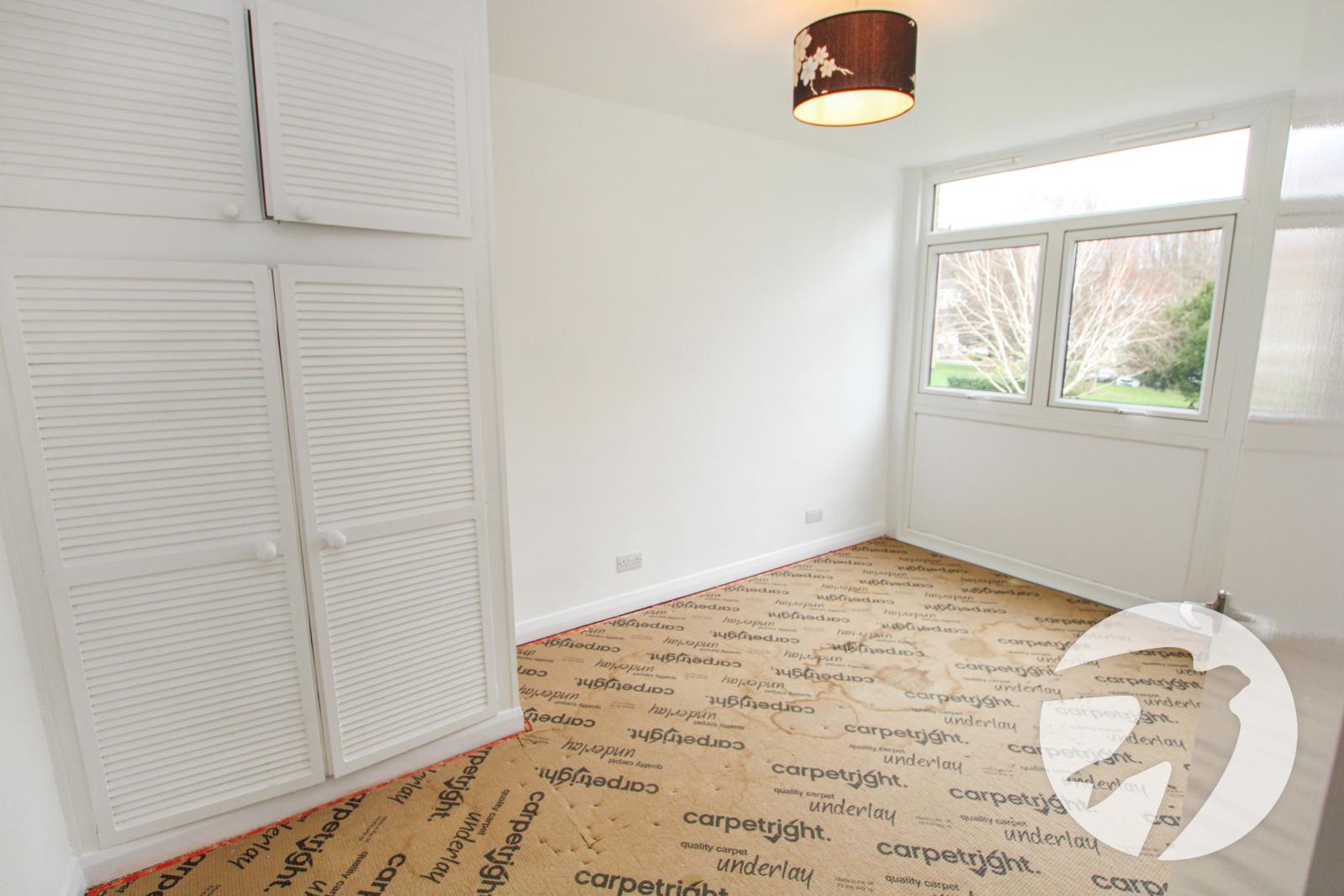 3 bedroom property for sale in London | Robinson Jackson
