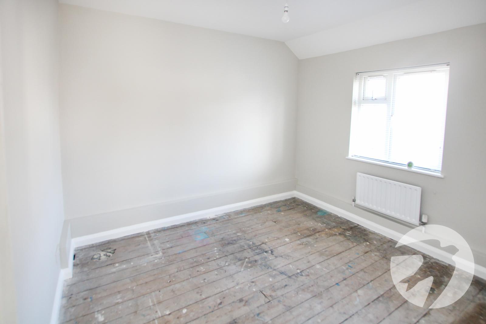 3 bedroom house for sale in London | Robinson Jackson