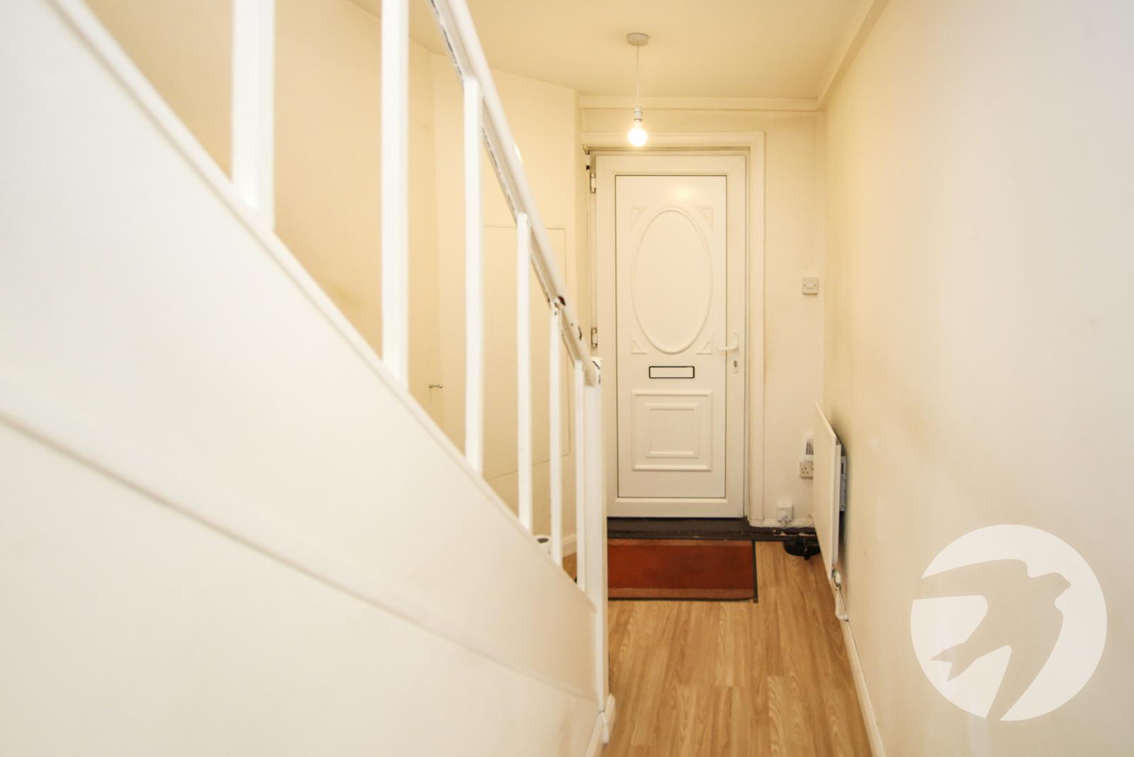 3 bedroom house for sale in London | Robinson Jackson
