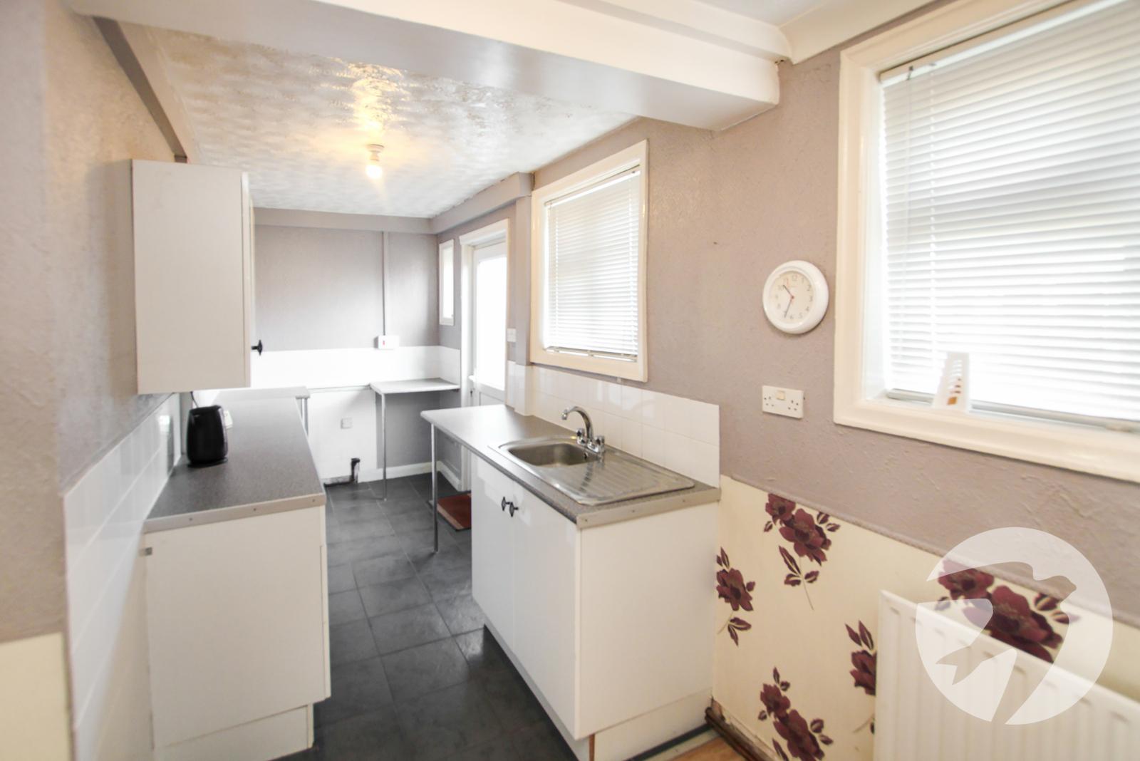 3 bedroom house for sale in London | Robinson Jackson
