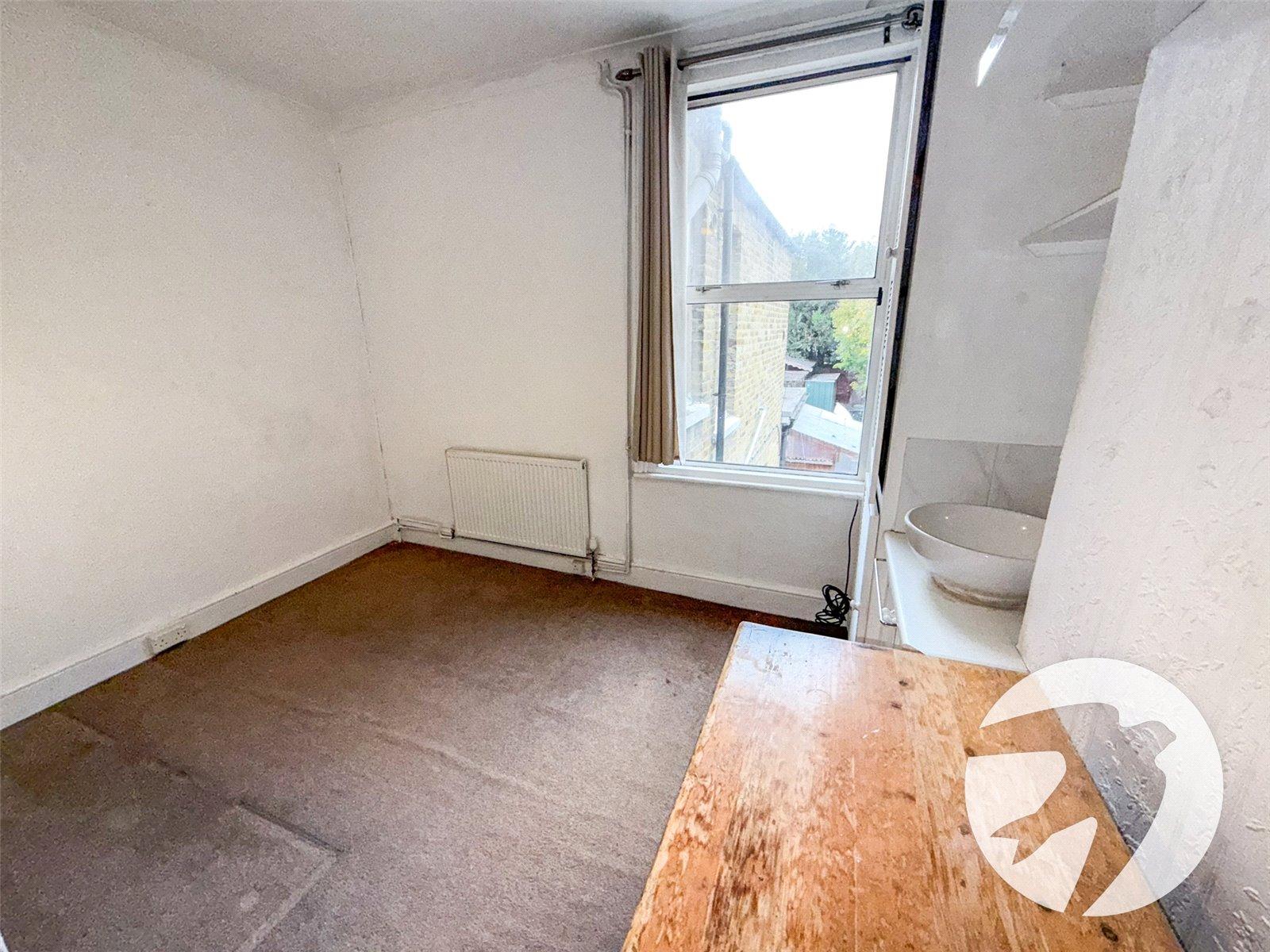 6 bedroom house for sale in London | Robinson Jackson