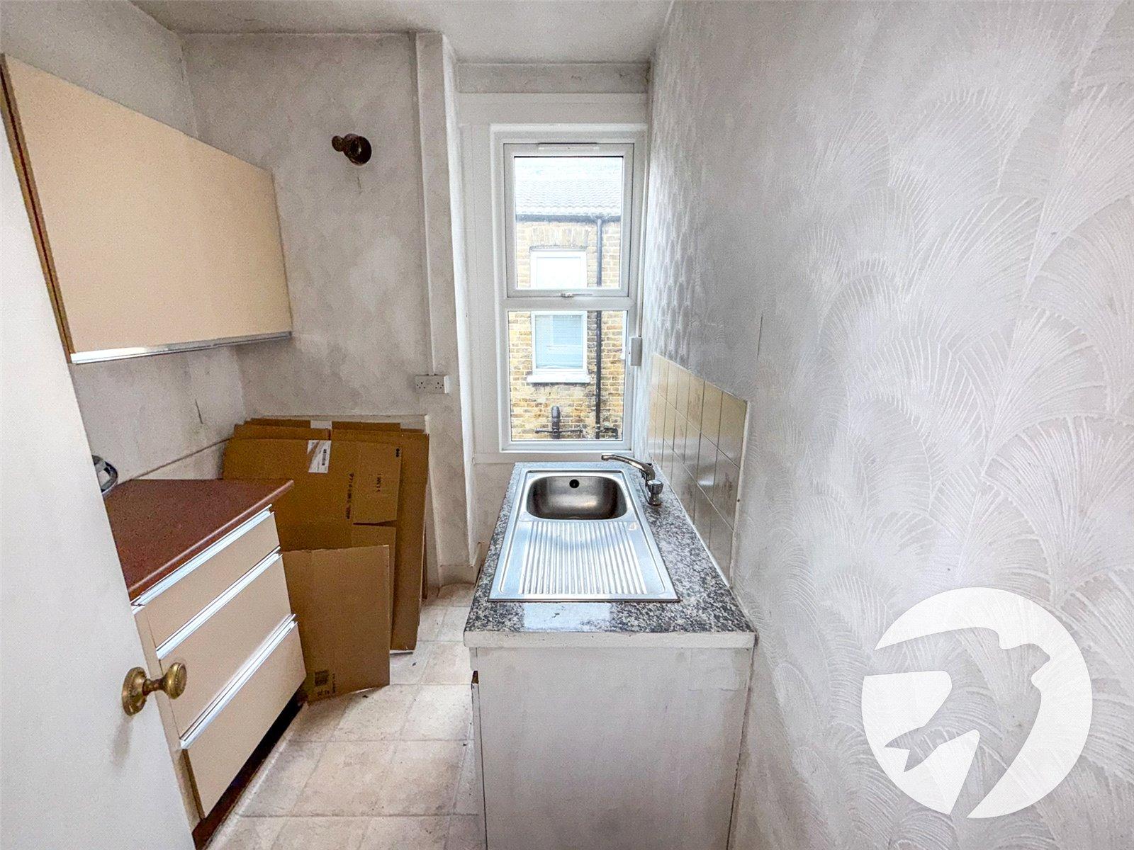 6 bedroom house for sale in London | Robinson Jackson