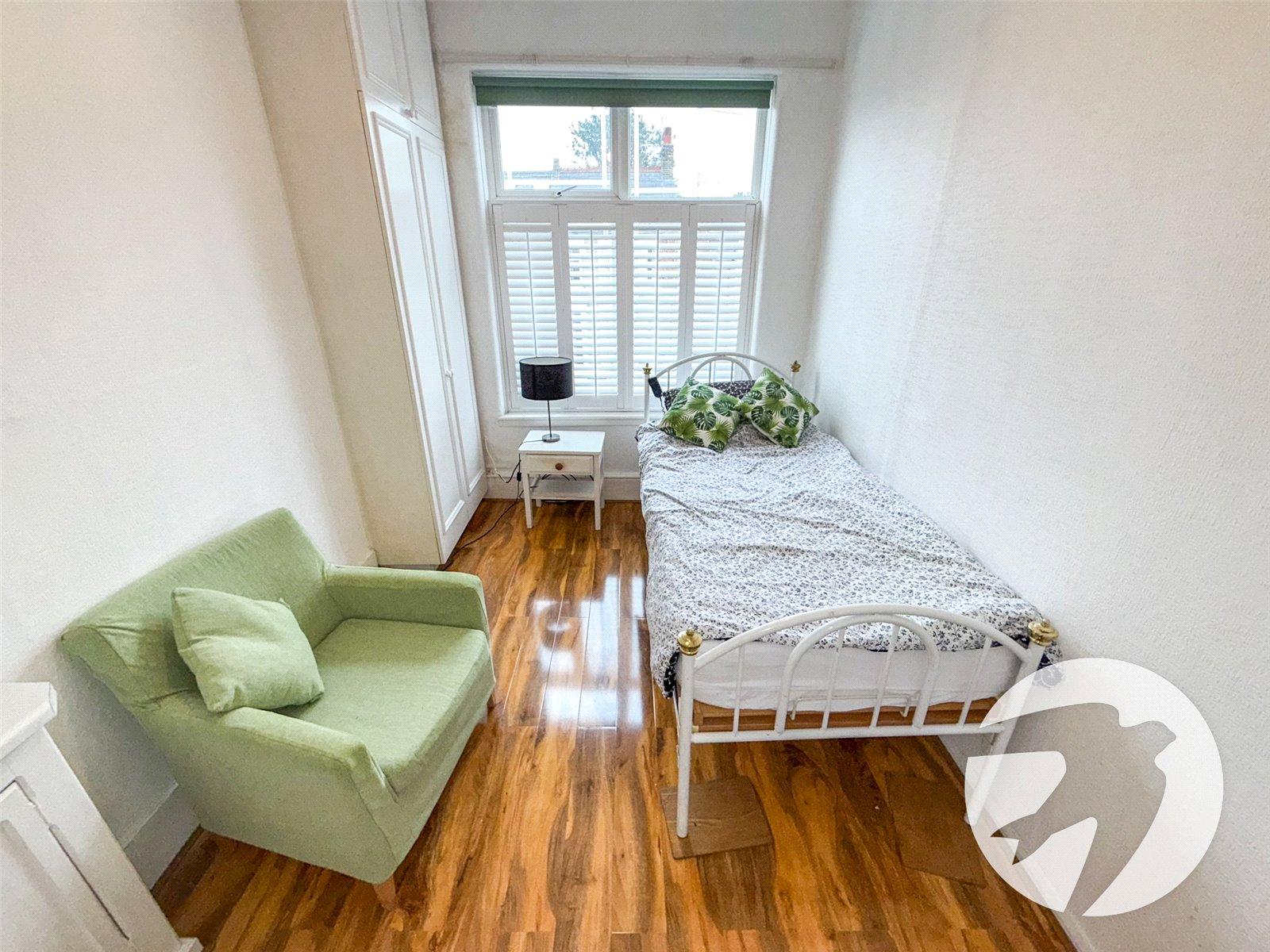 6 bedroom house for sale in London | Robinson Jackson