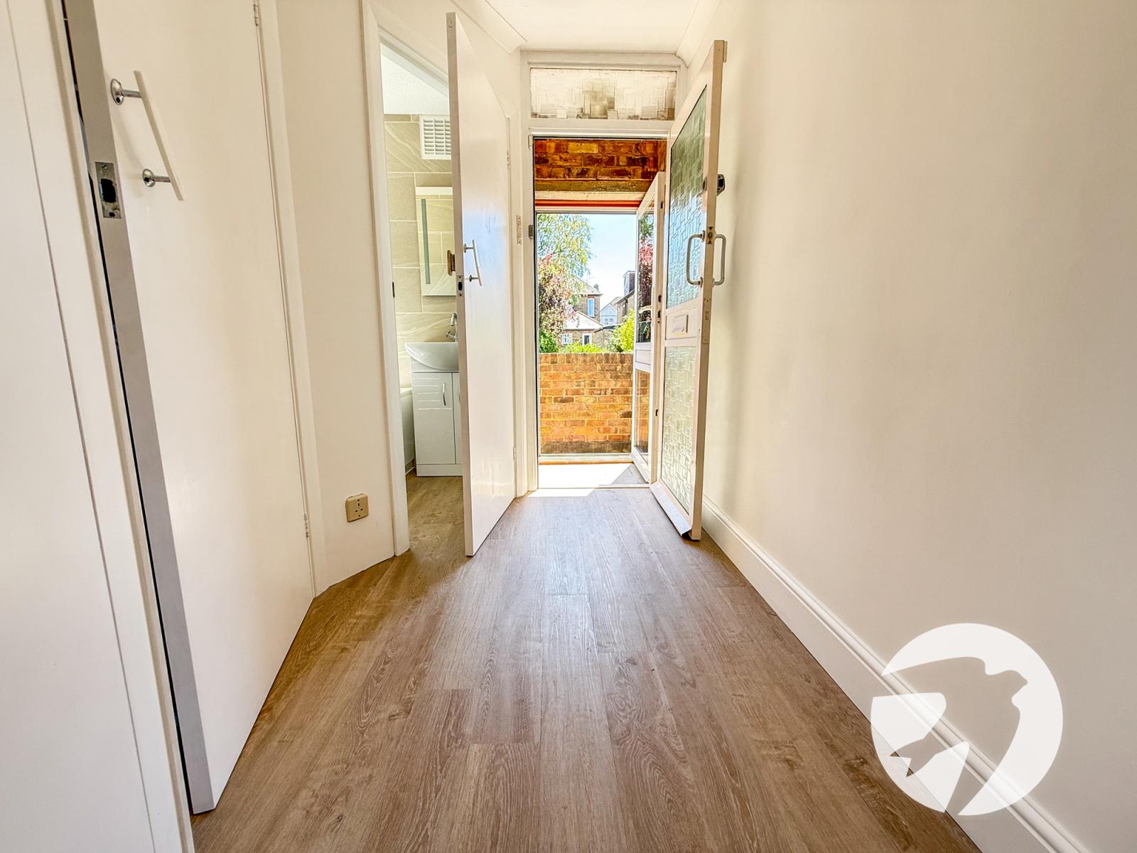 6 bedroom house for sale in London | Robinson Jackson